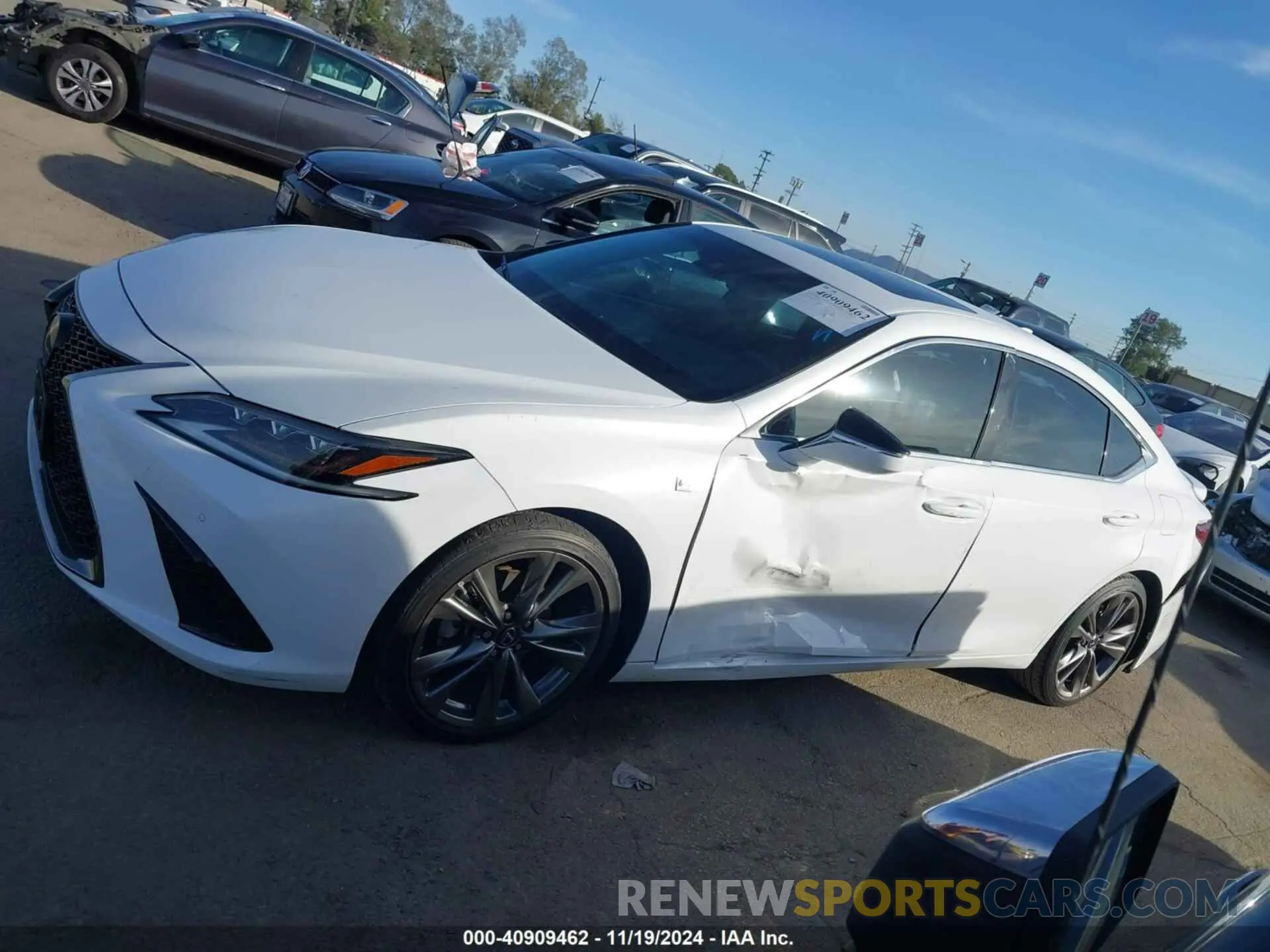 14 Photograph of a damaged car 58ABZ1B14KU023730 LEXUS ES 350 2019