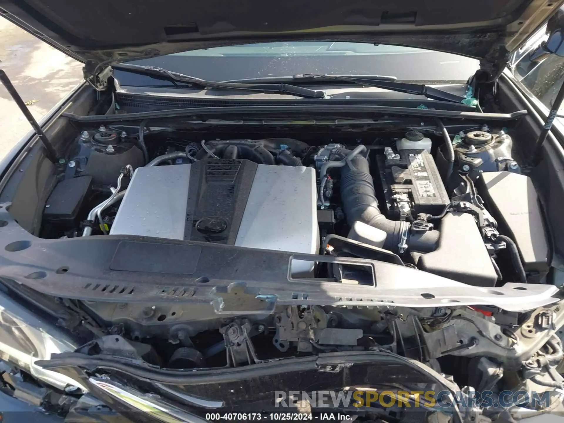 10 Photograph of a damaged car 58ABZ1B14KU036493 LEXUS ES 350 2019
