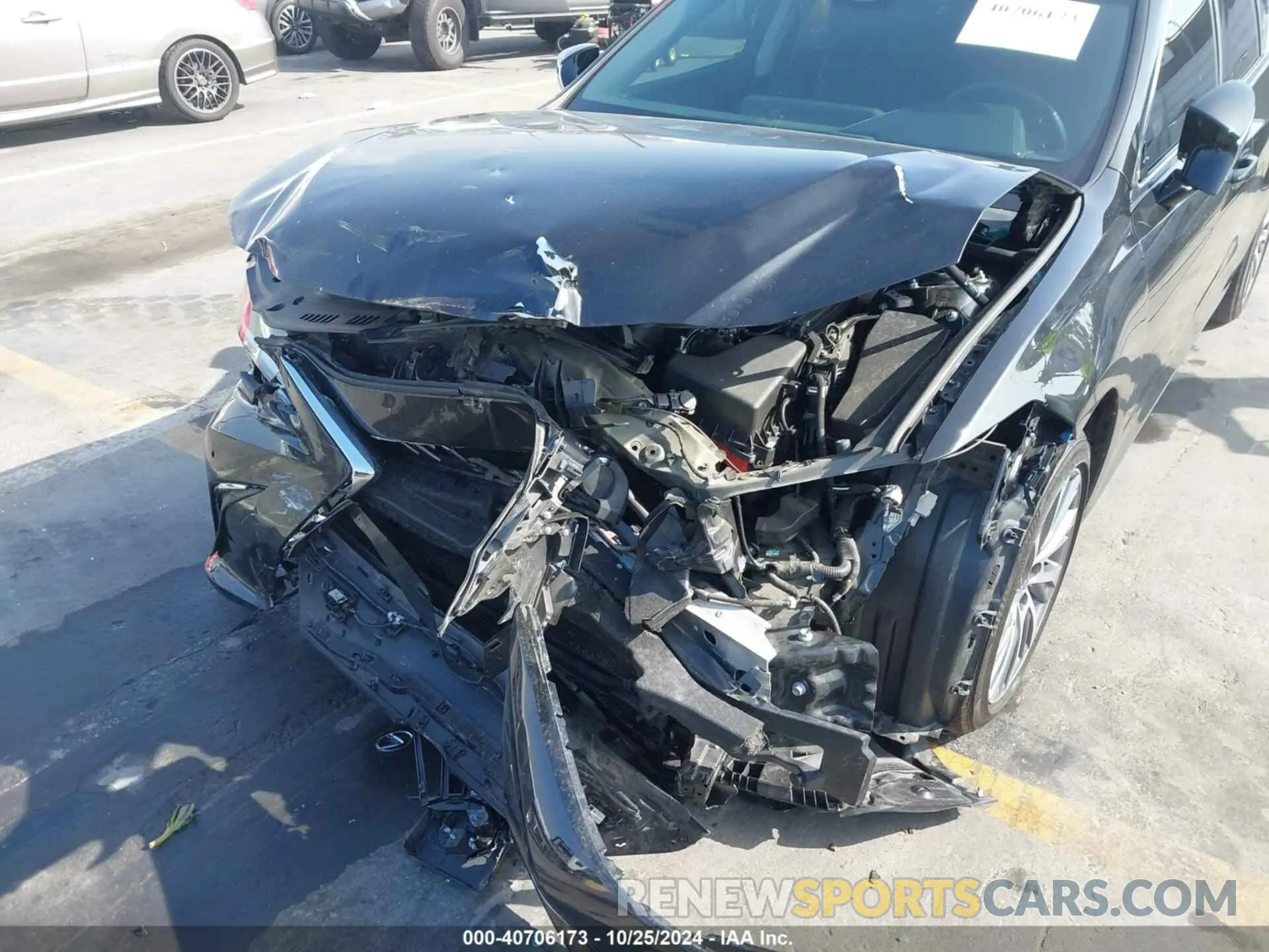 6 Photograph of a damaged car 58ABZ1B14KU036493 LEXUS ES 350 2019
