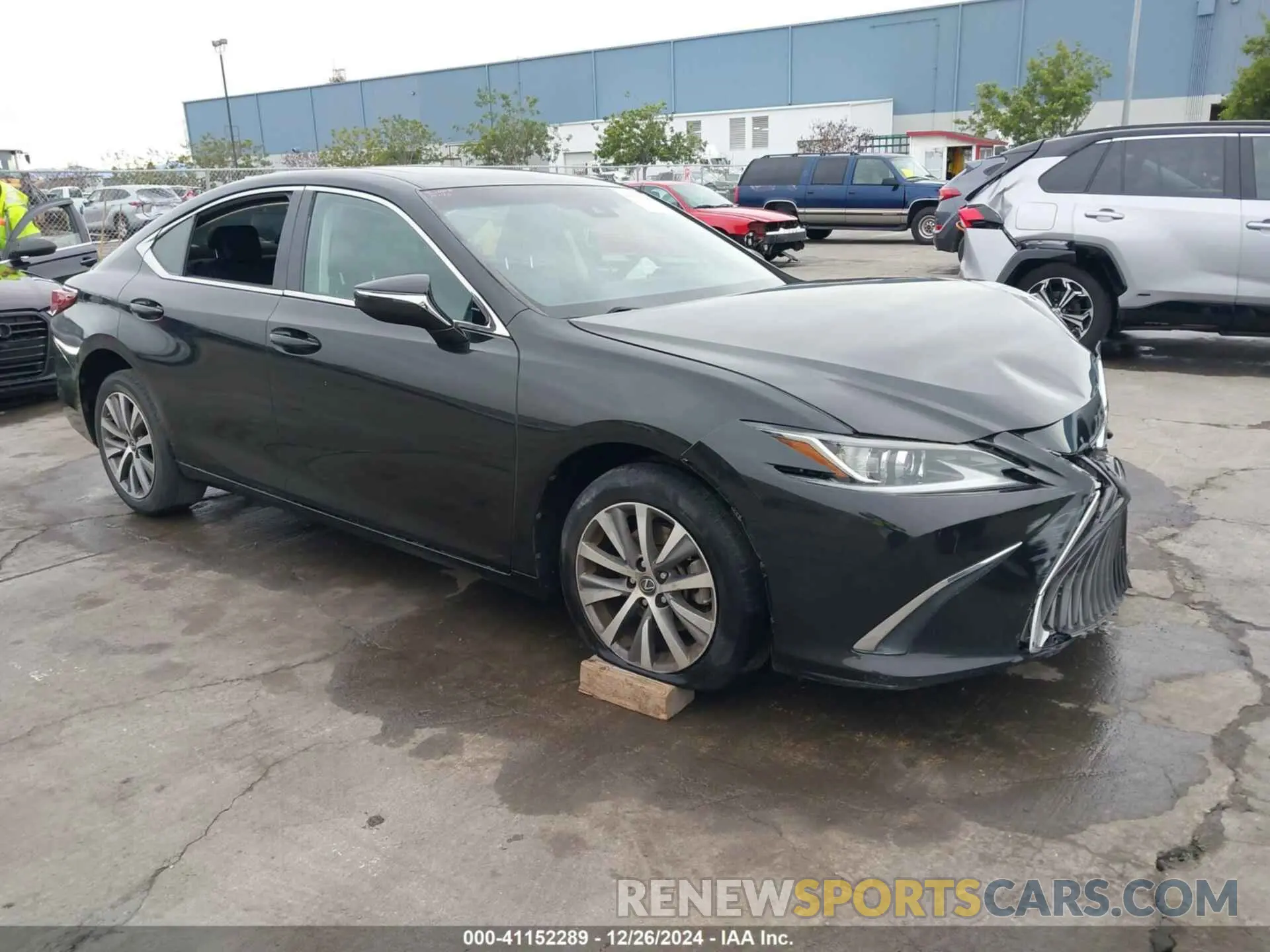 1 Photograph of a damaged car 58ABZ1B14KU040186 LEXUS ES 350 2019
