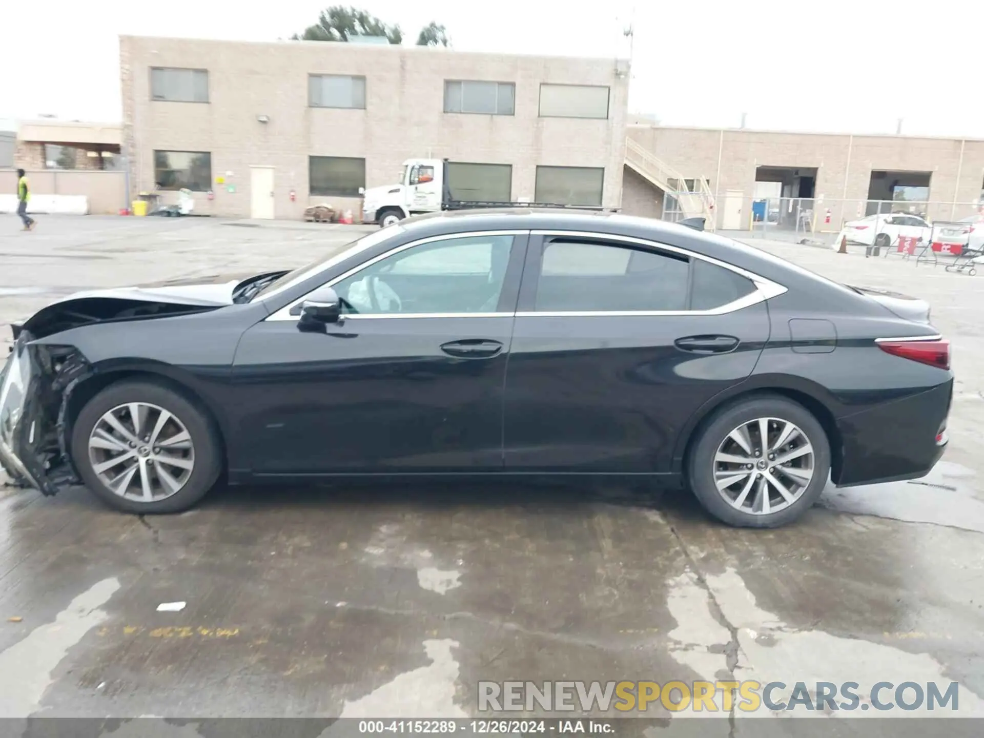 14 Photograph of a damaged car 58ABZ1B14KU040186 LEXUS ES 350 2019