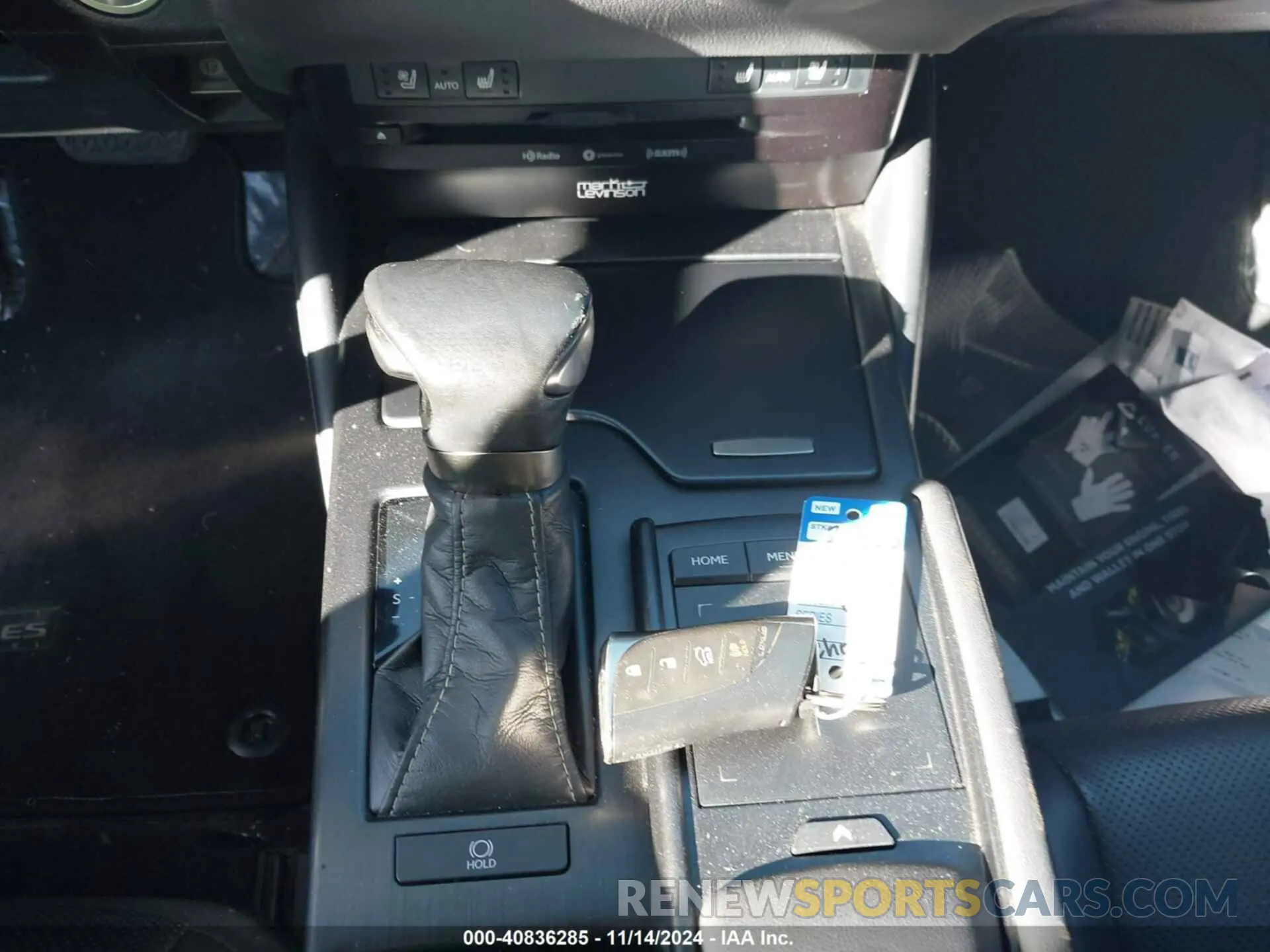 11 Photograph of a damaged car 58ABZ1B14KU047302 LEXUS ES 350 2019