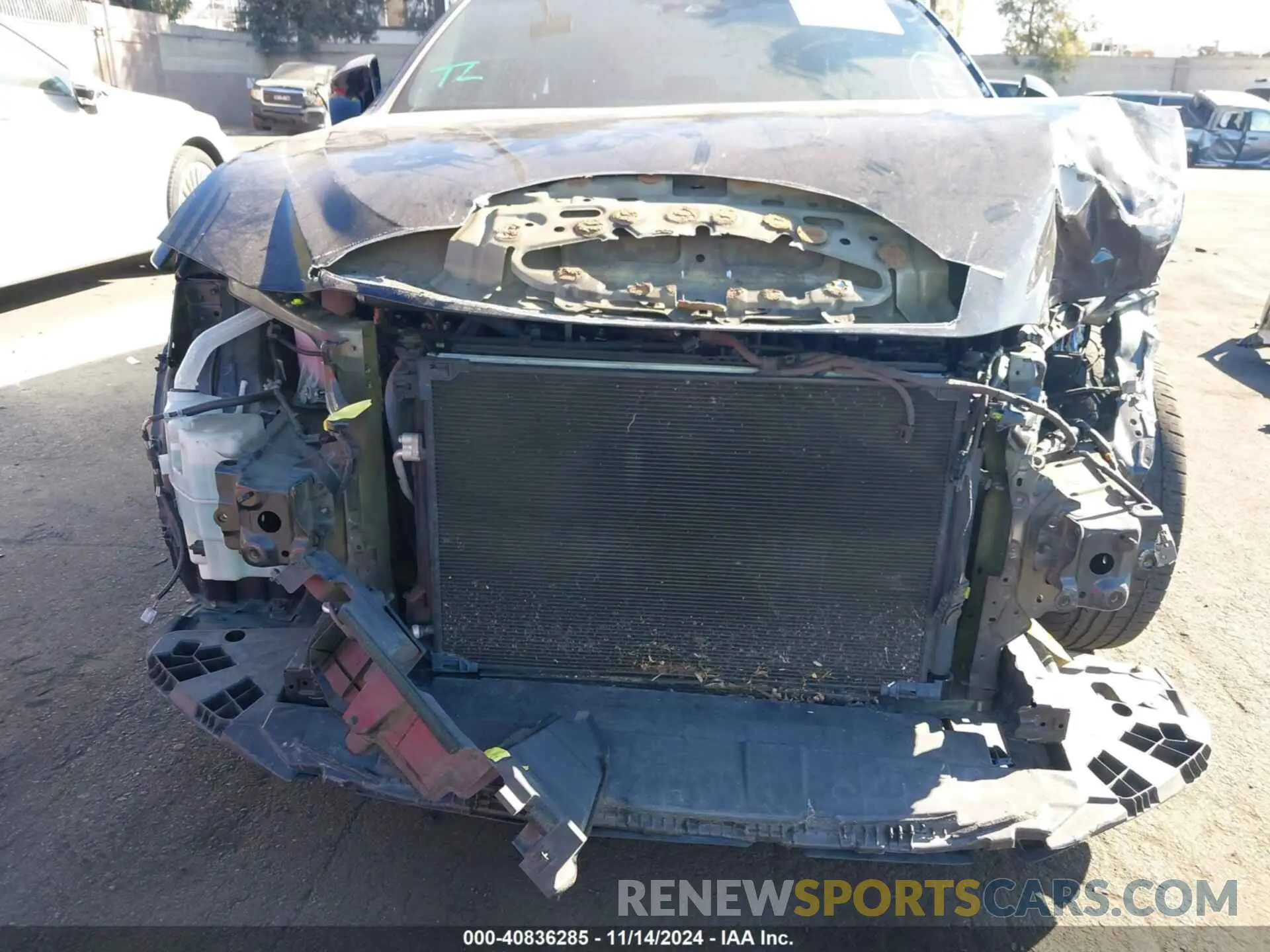 18 Photograph of a damaged car 58ABZ1B14KU047302 LEXUS ES 350 2019
