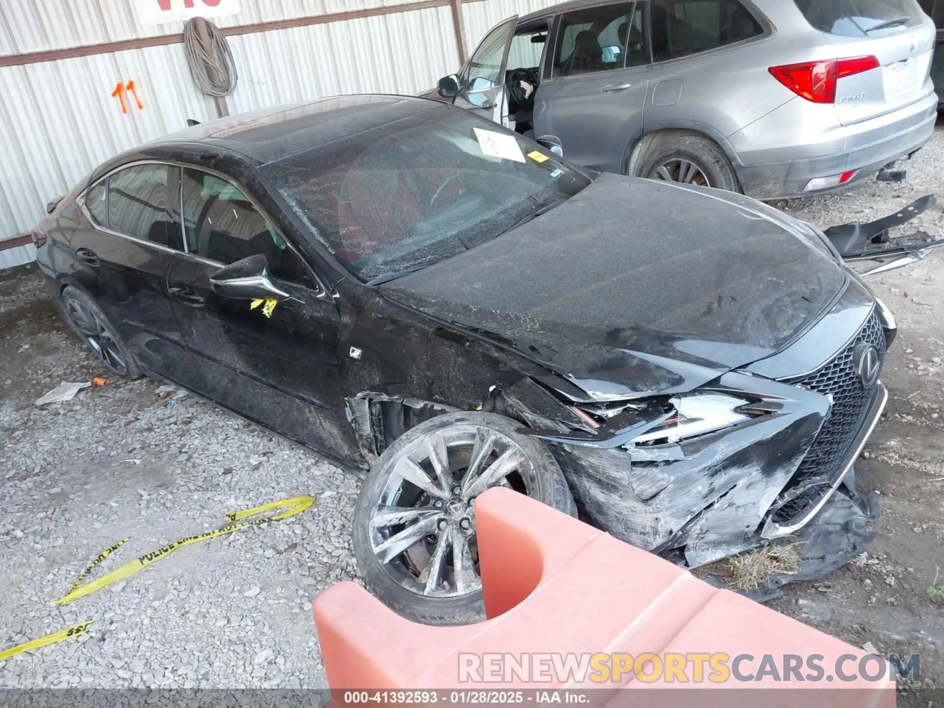 1 Photograph of a damaged car 58ABZ1B15KU039385 LEXUS ES 350 2019