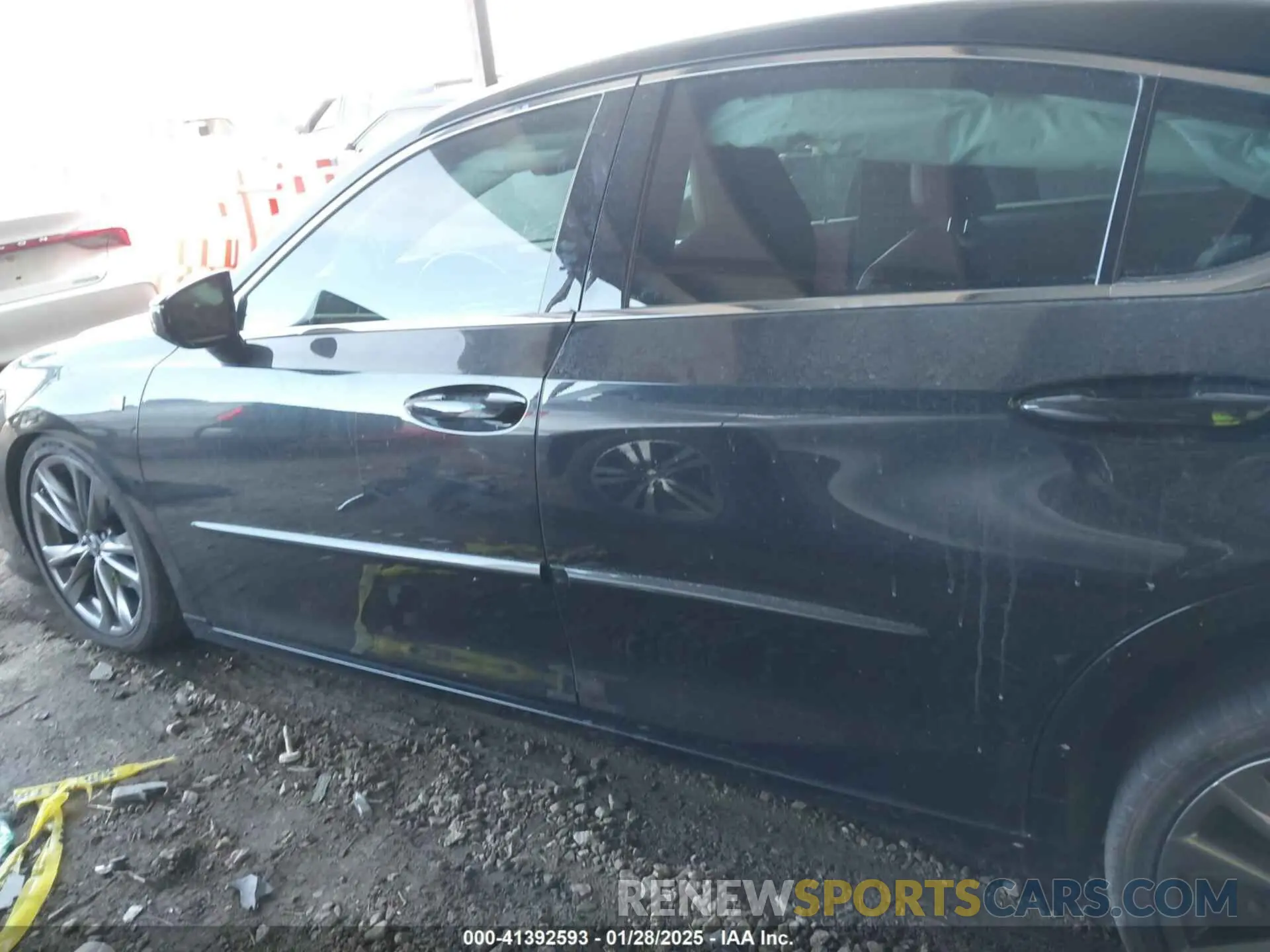 13 Photograph of a damaged car 58ABZ1B15KU039385 LEXUS ES 350 2019