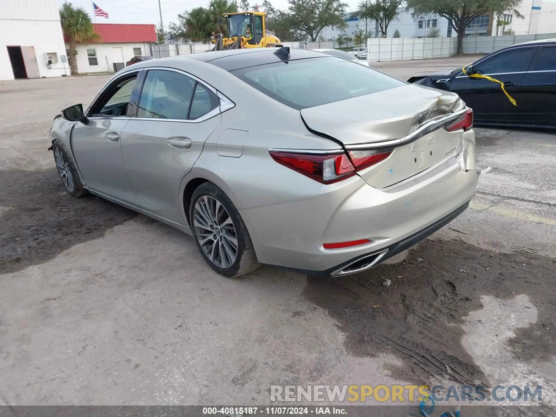 3 Photograph of a damaged car 58ABZ1B15KU043727 LEXUS ES 350 2019