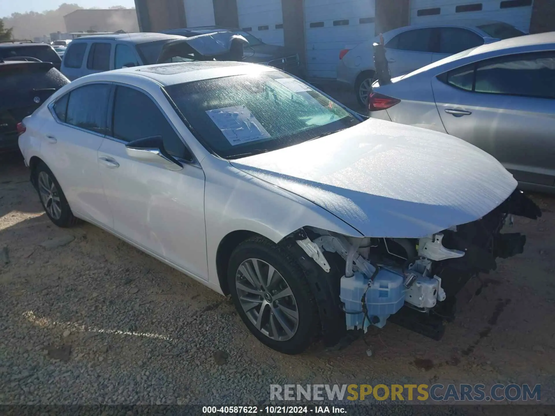 1 Photograph of a damaged car 58ABZ1B15KU045476 LEXUS ES 350 2019