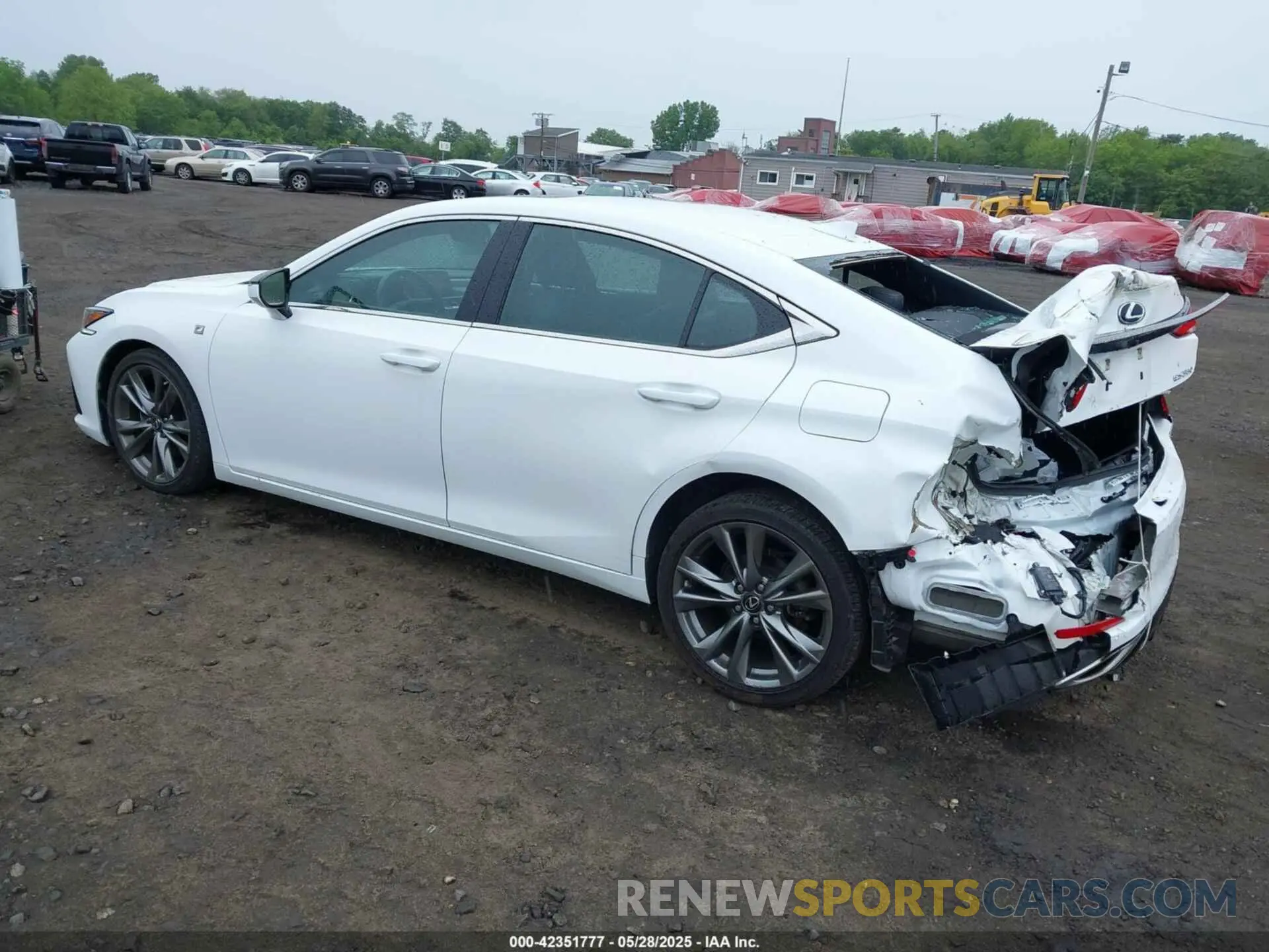 3 Photograph of a damaged car 58ABZ1B16KU002121 LEXUS ES 350 2019