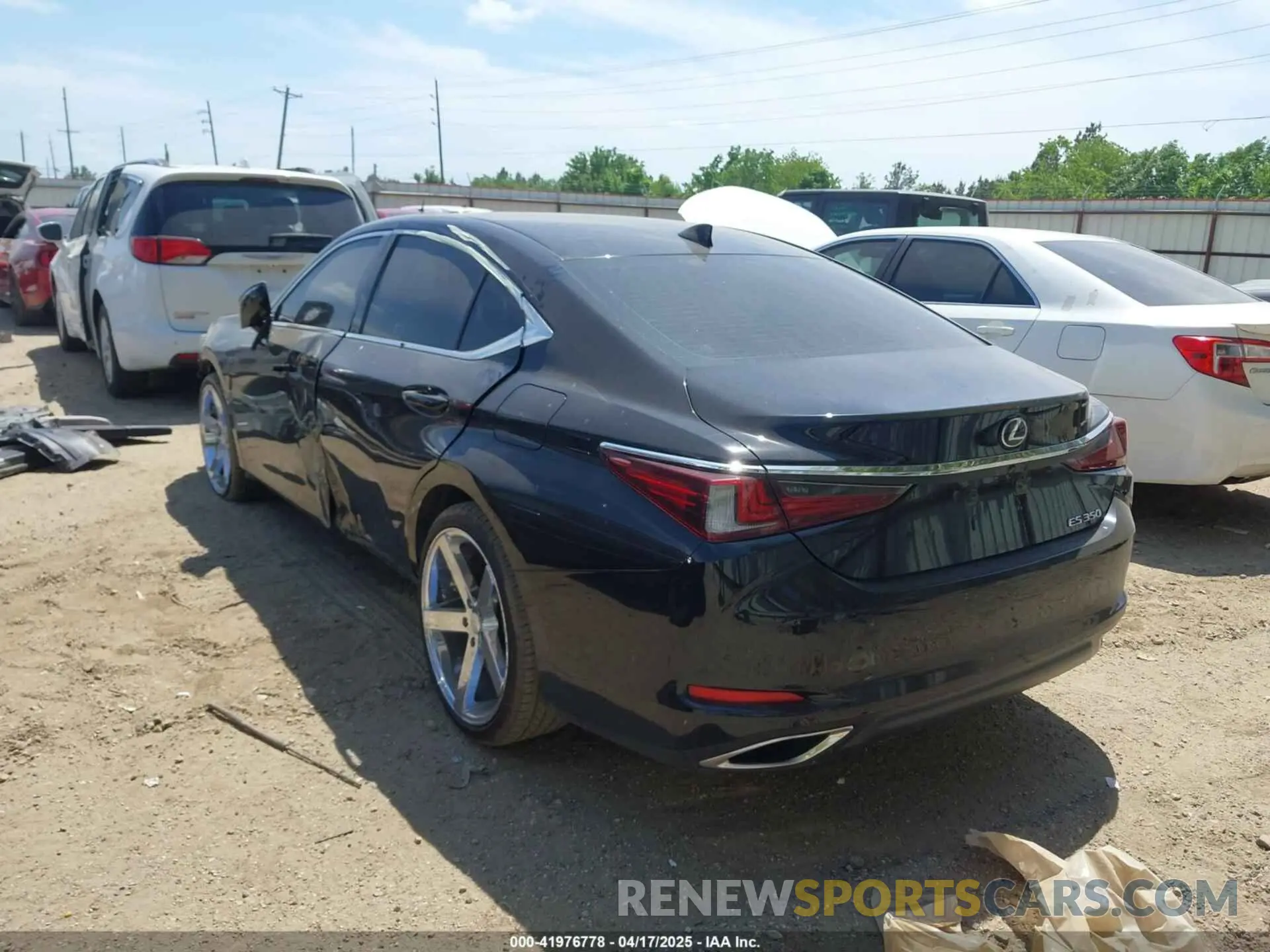 3 Photograph of a damaged car 58ABZ1B16KU011093 LEXUS ES 350 2019