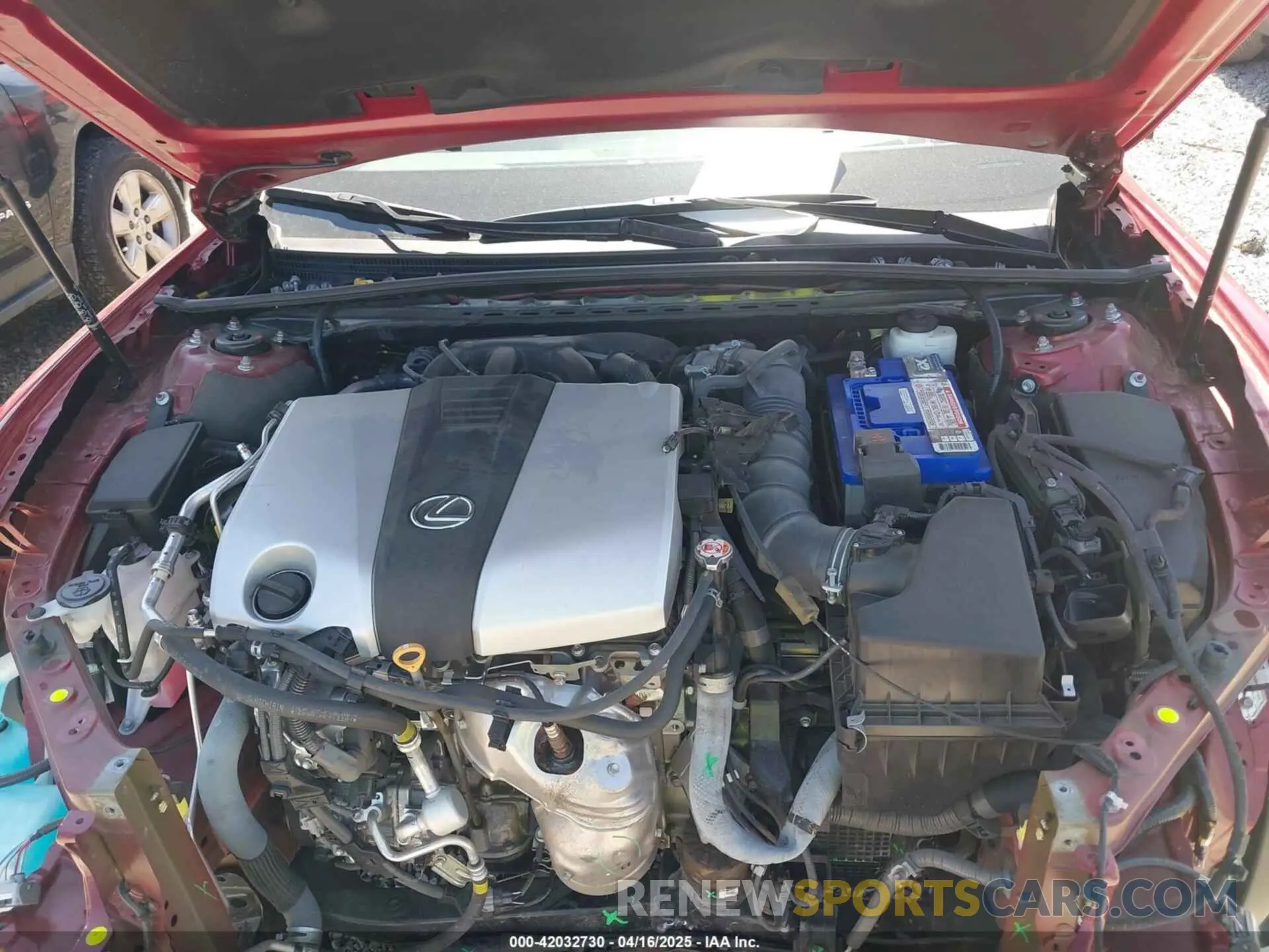 10 Photograph of a damaged car 58ABZ1B16KU011174 LEXUS ES 350 2019