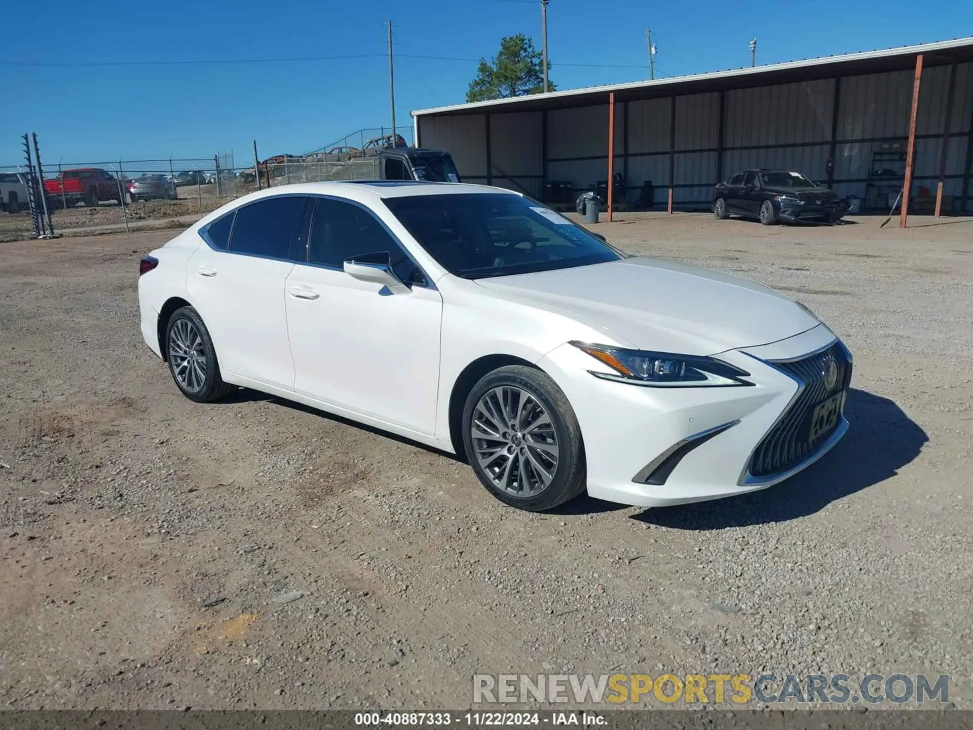1 Photograph of a damaged car 58ABZ1B16KU011742 LEXUS ES 350 2019