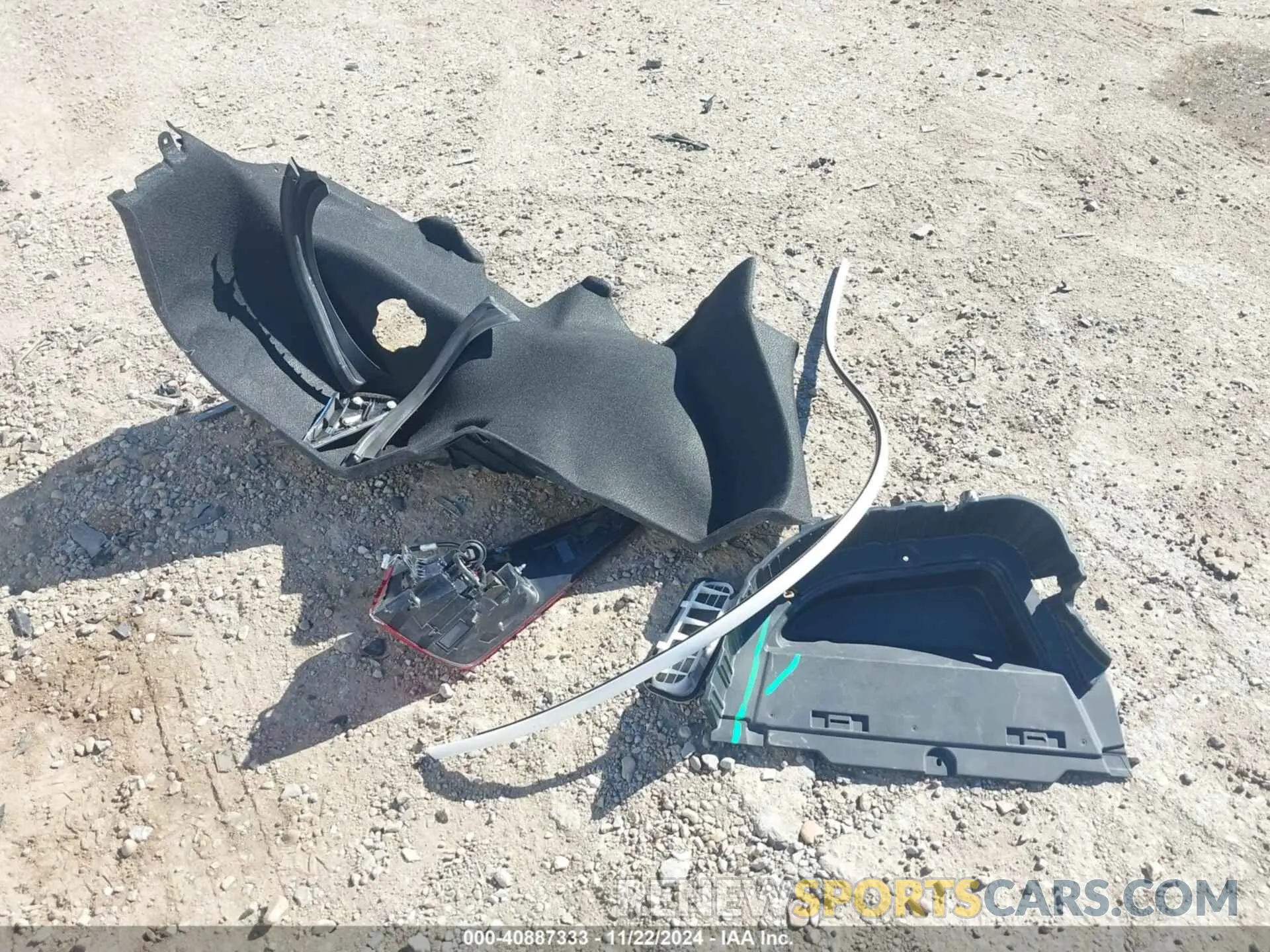 12 Photograph of a damaged car 58ABZ1B16KU011742 LEXUS ES 350 2019