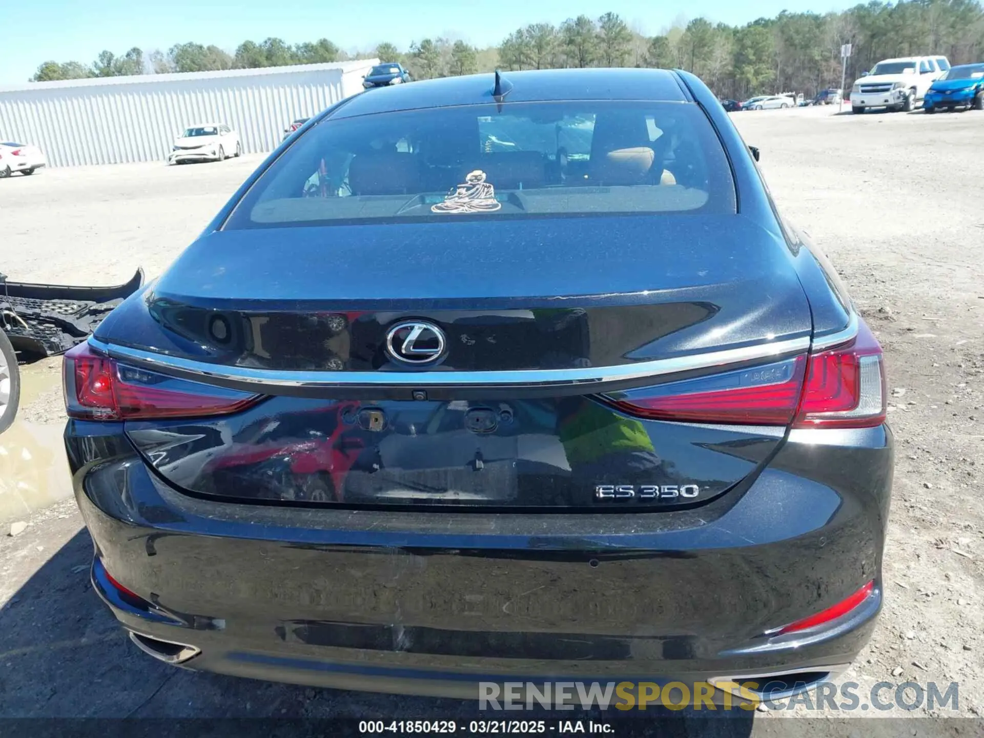 16 Photograph of a damaged car 58ABZ1B16KU035152 LEXUS ES 350 2019