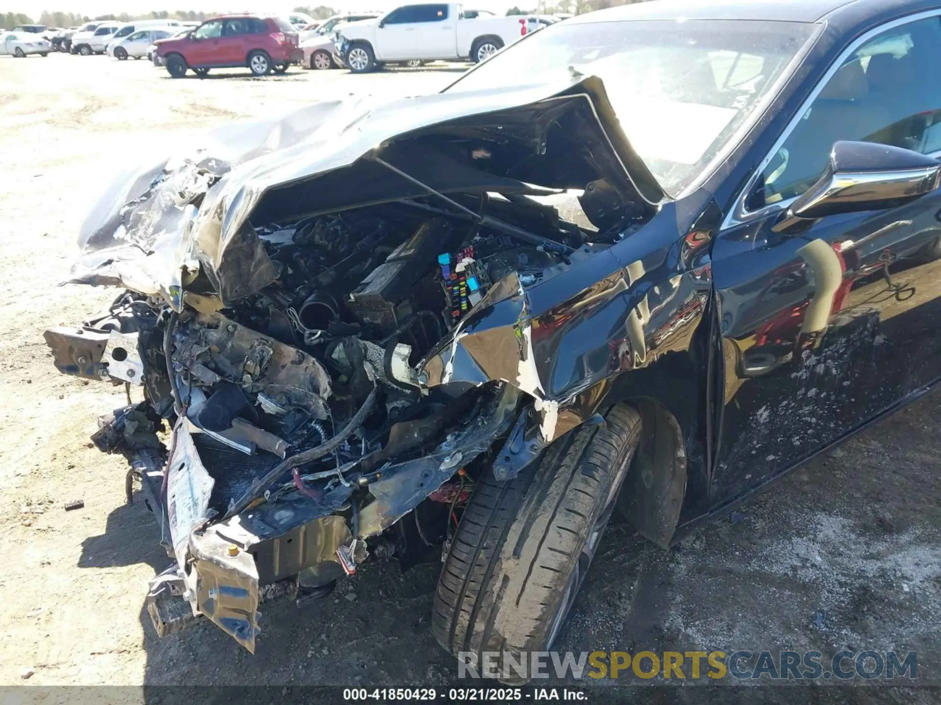 6 Photograph of a damaged car 58ABZ1B16KU035152 LEXUS ES 350 2019