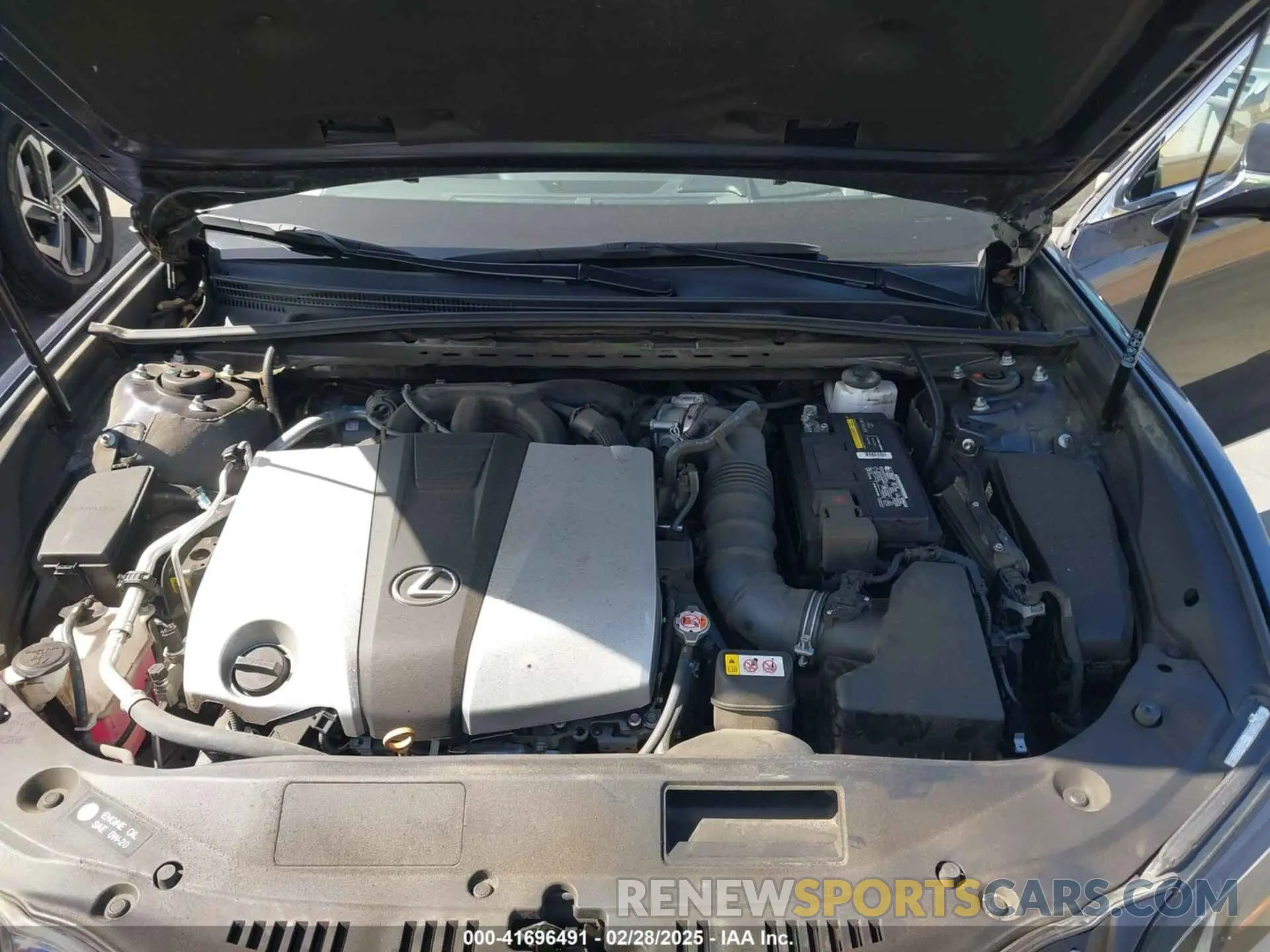 10 Photograph of a damaged car 58ABZ1B16KU039556 LEXUS ES 350 2019