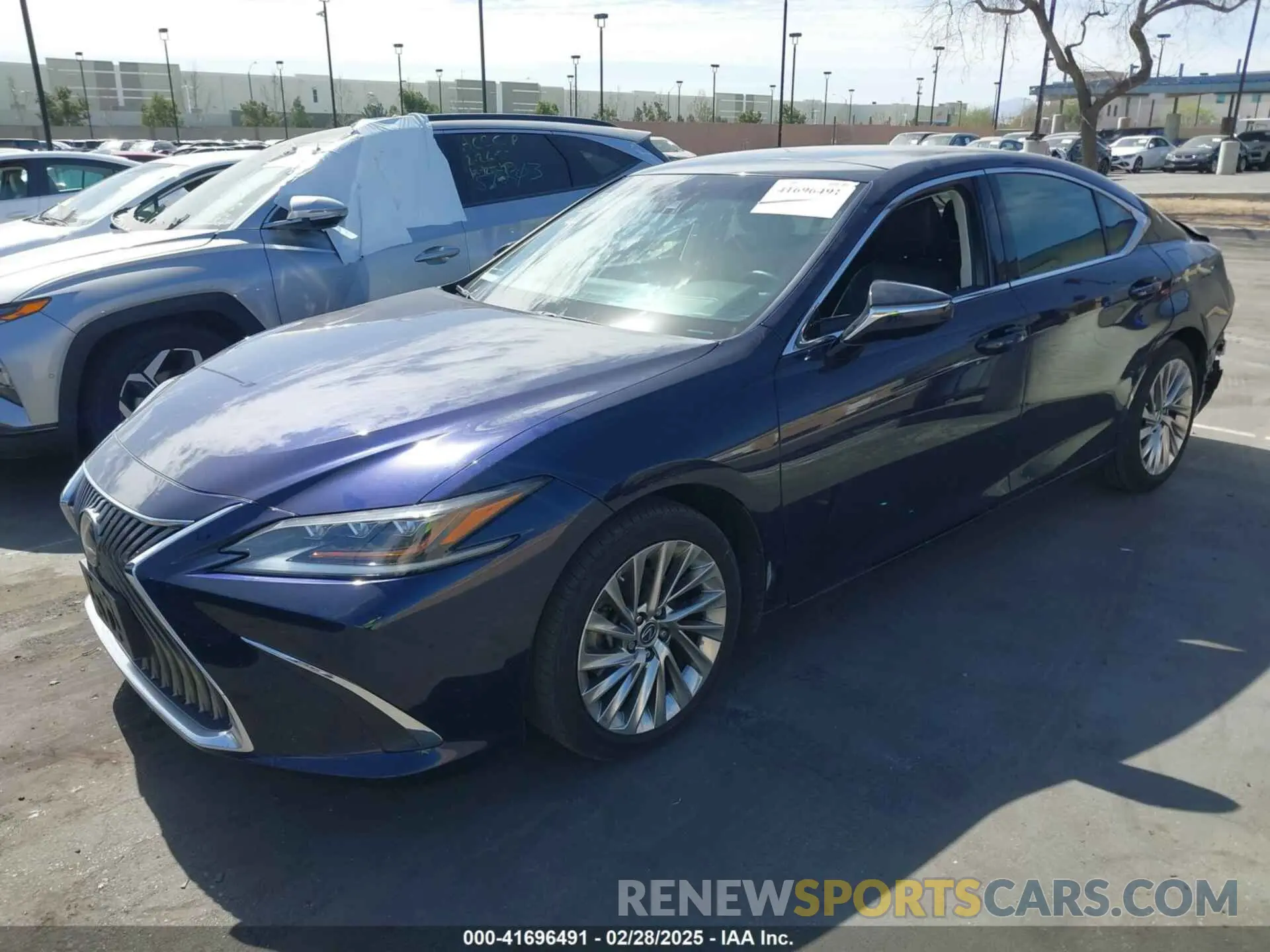 2 Photograph of a damaged car 58ABZ1B16KU039556 LEXUS ES 350 2019