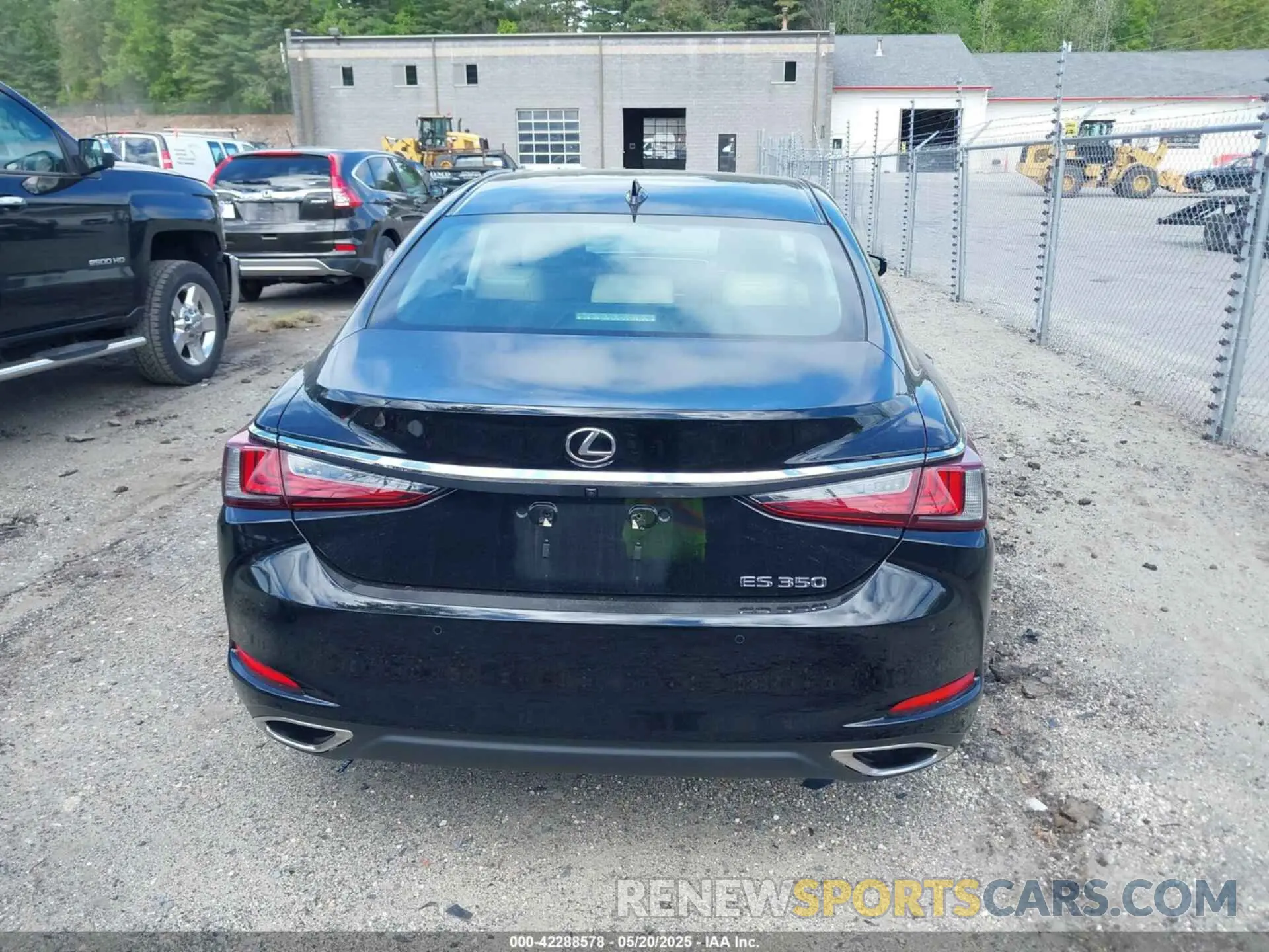 16 Photograph of a damaged car 58ABZ1B16KU042893 LEXUS ES 350 2019