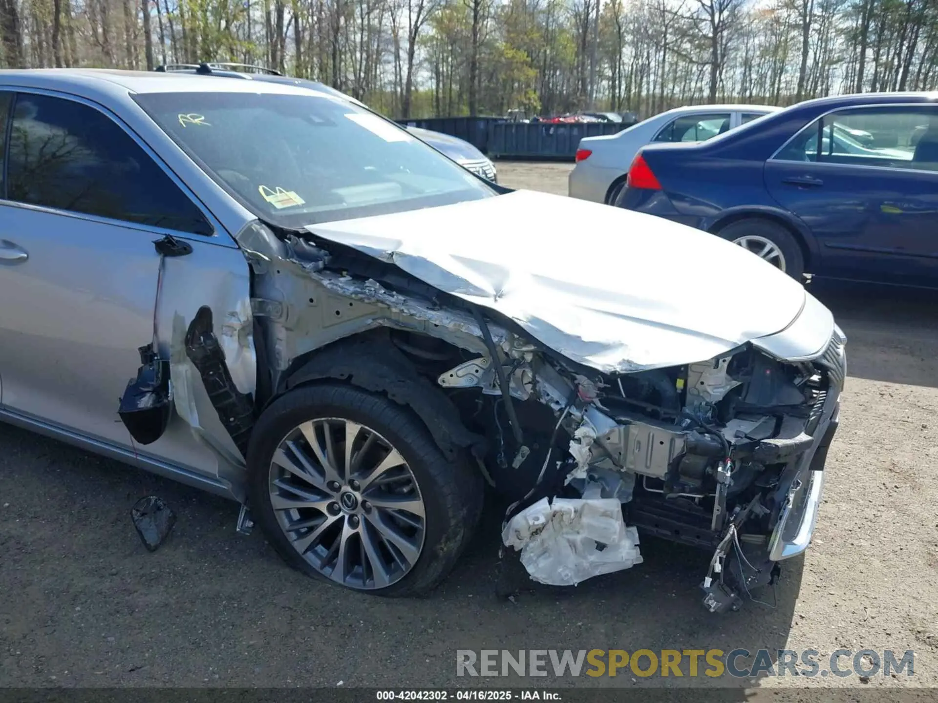 6 Photograph of a damaged car 58ABZ1B16KU043963 LEXUS ES 350 2019