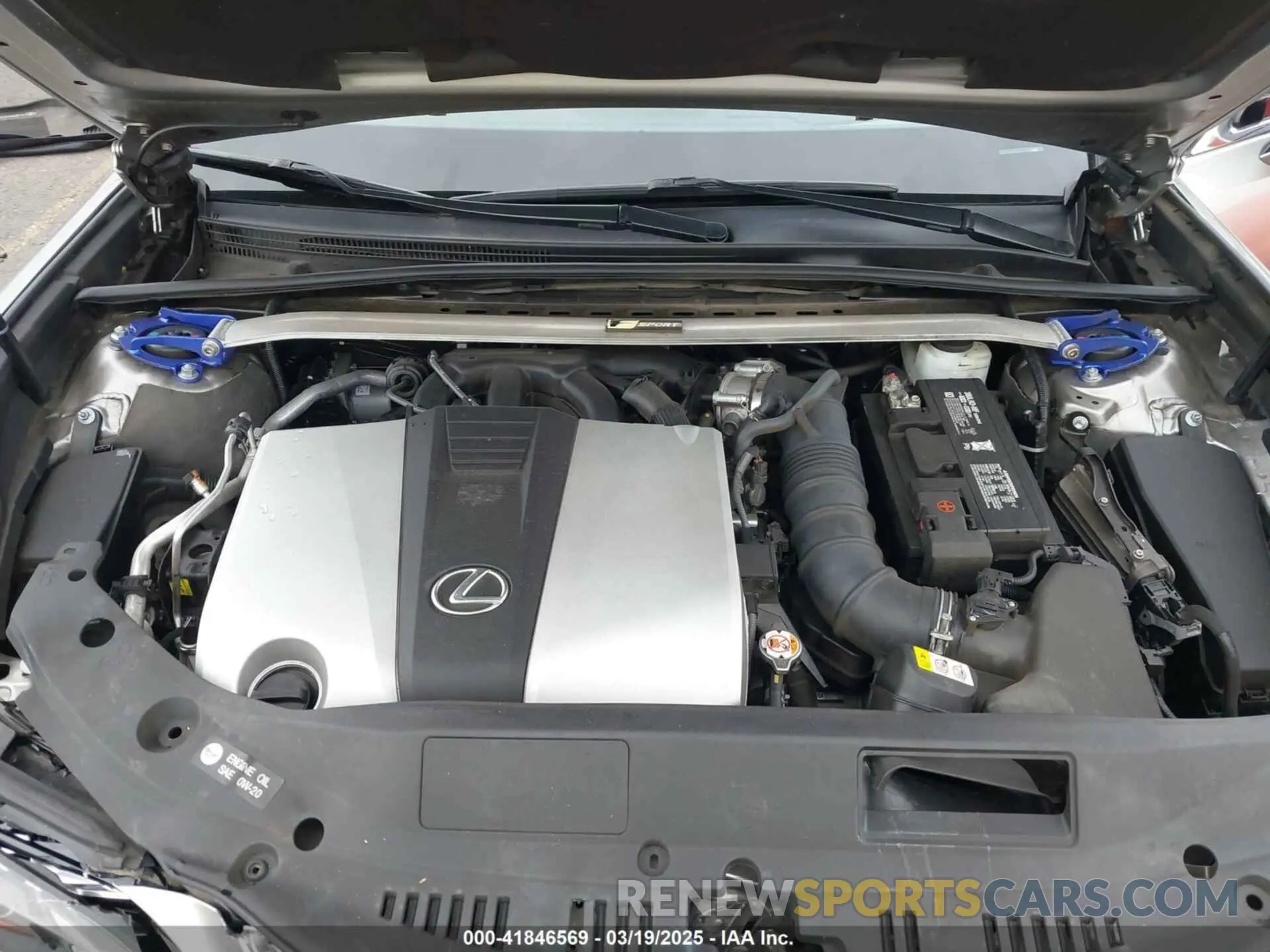 10 Photograph of a damaged car 58ABZ1B16KU048435 LEXUS ES 350 2019