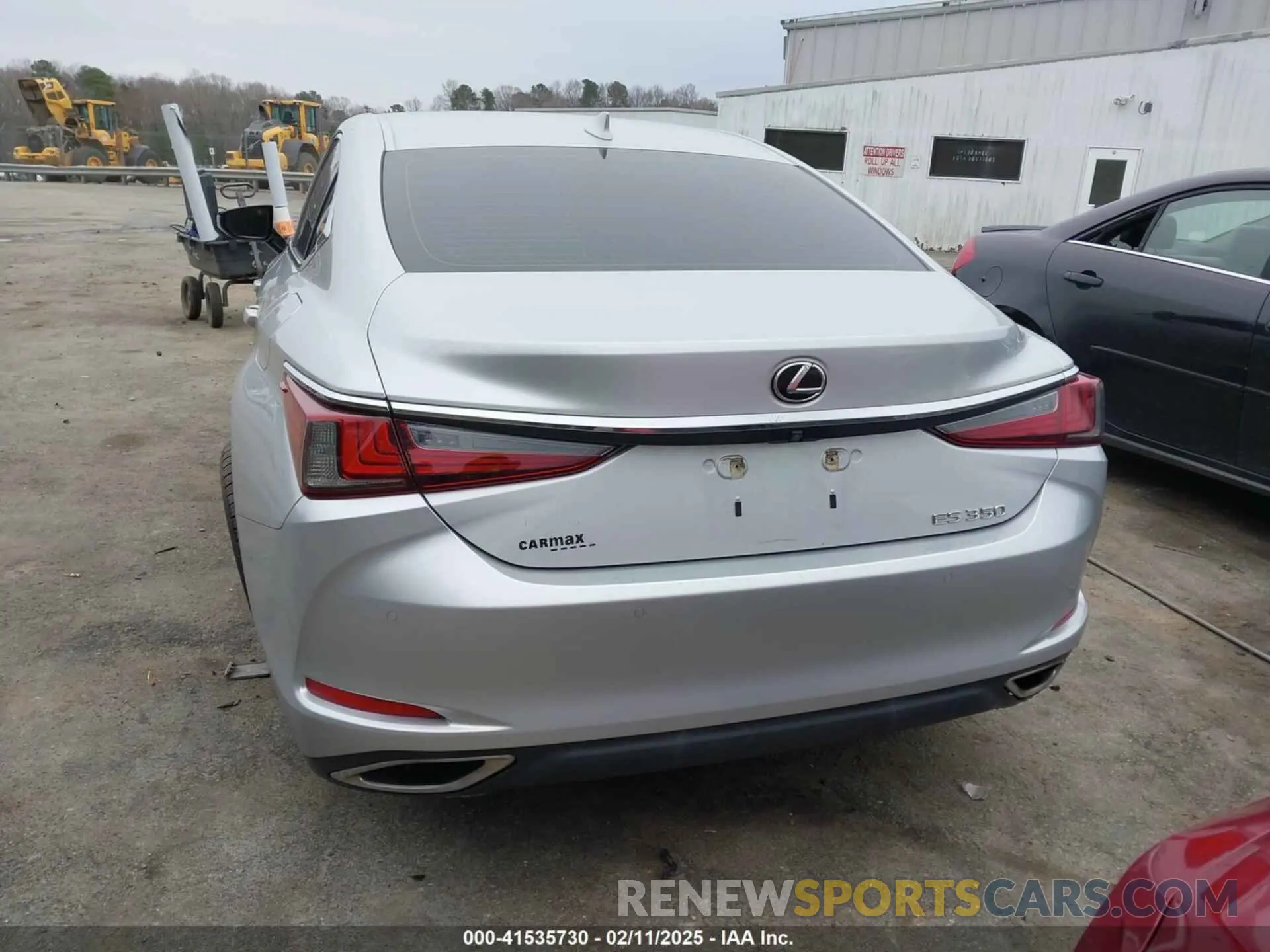 16 Photograph of a damaged car 58ABZ1B17KU020000 LEXUS ES 350 2019