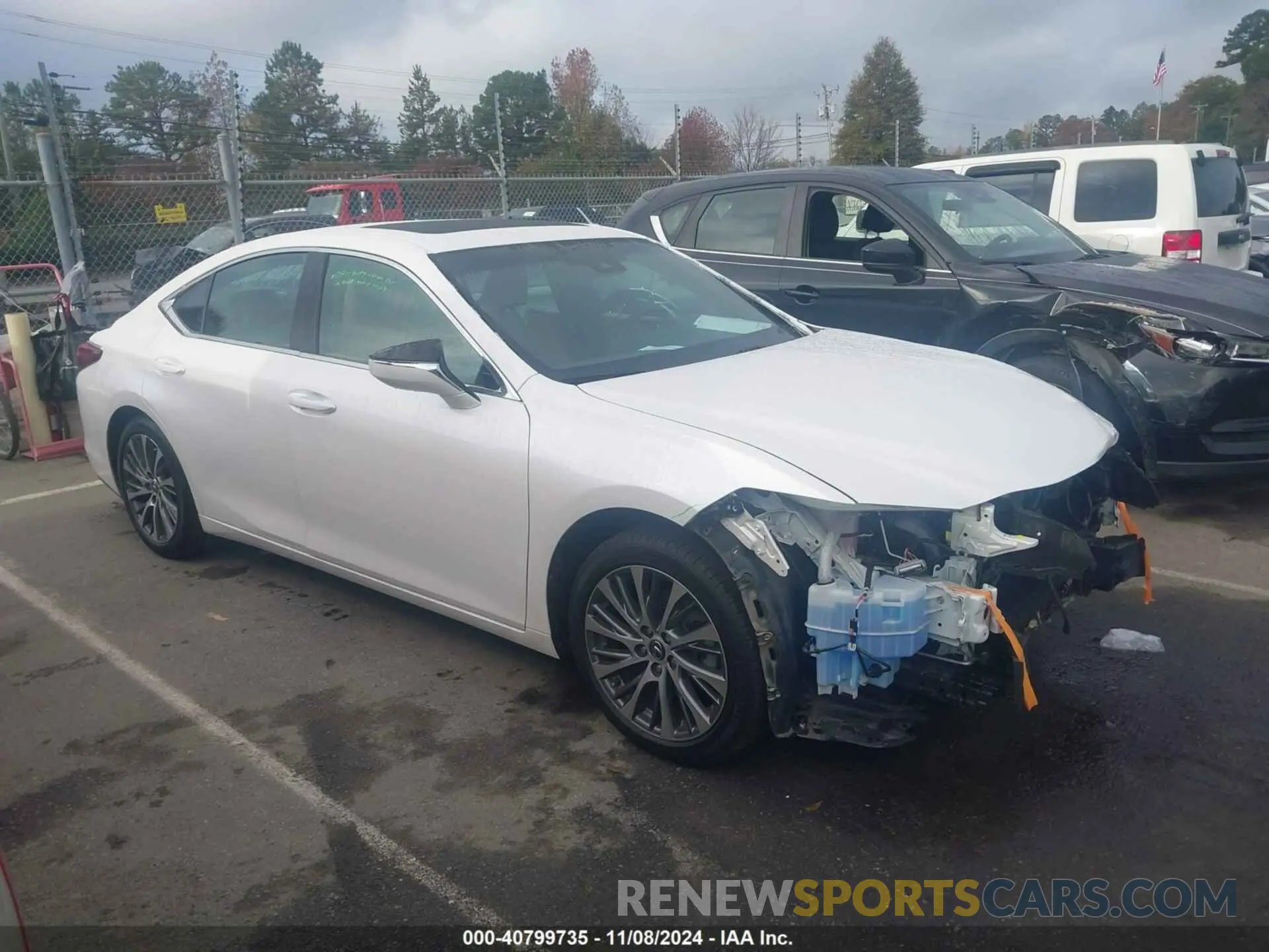 13 Photograph of a damaged car 58ABZ1B17KU044846 LEXUS ES 350 2019