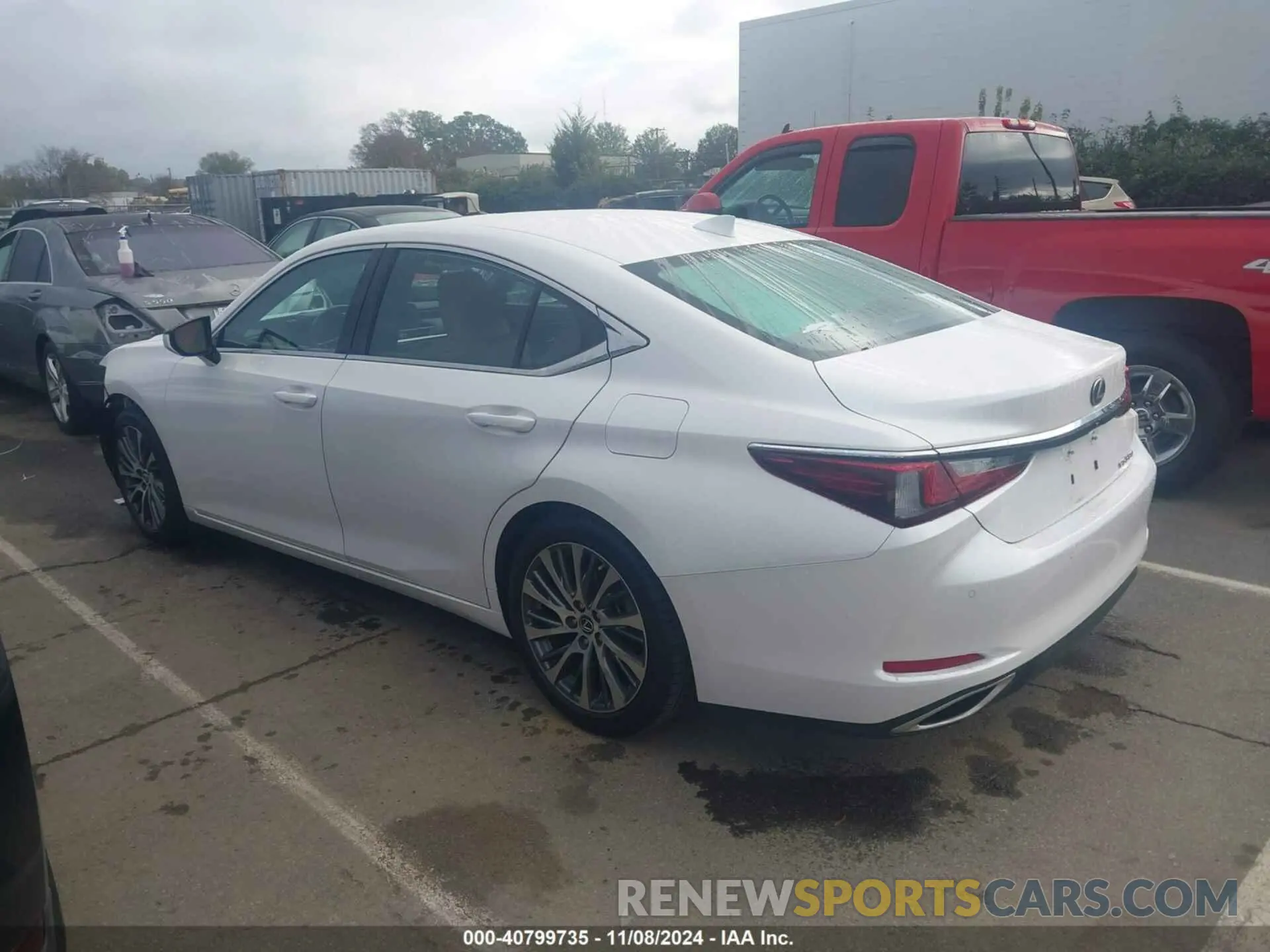 14 Photograph of a damaged car 58ABZ1B17KU044846 LEXUS ES 350 2019