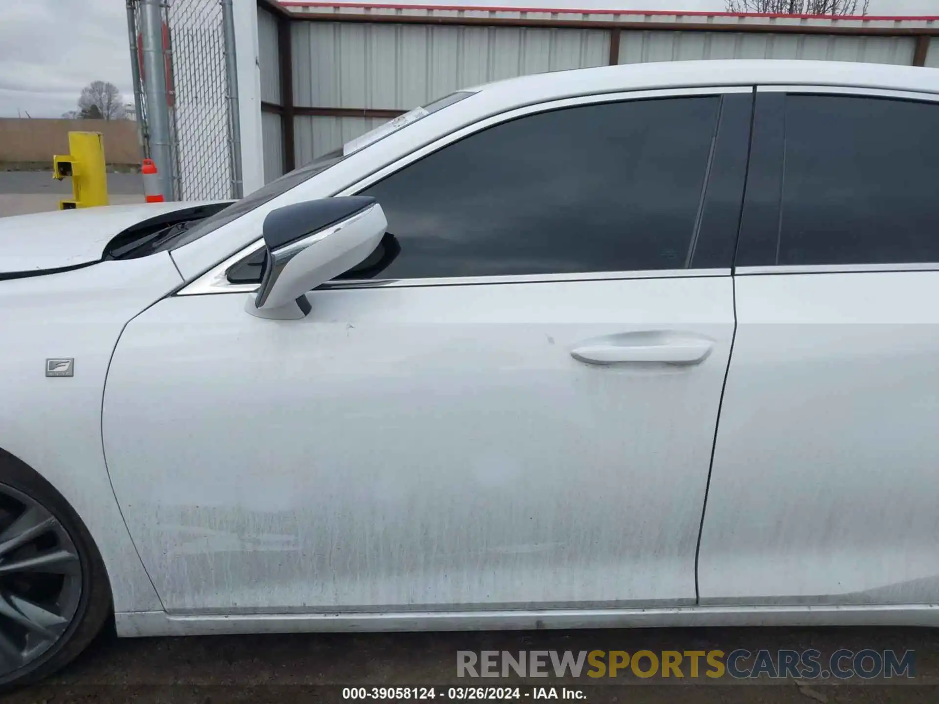 14 Photograph of a damaged car 58ABZ1B18KU004789 LEXUS ES 350 2019