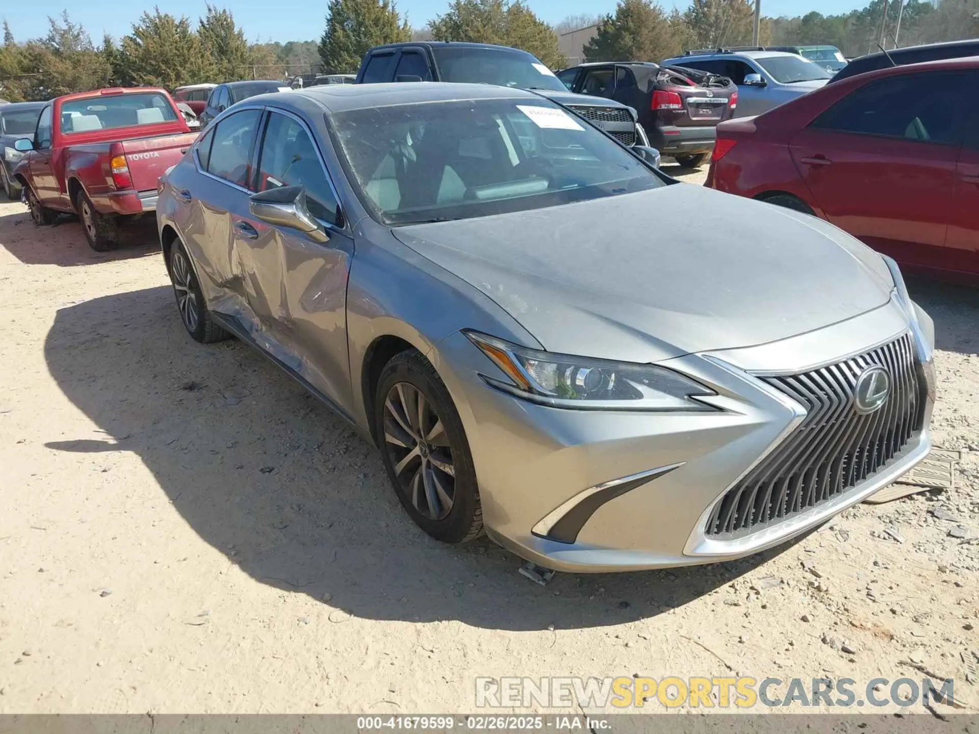 1 Photograph of a damaged car 58ABZ1B18KU030809 LEXUS ES 350 2019