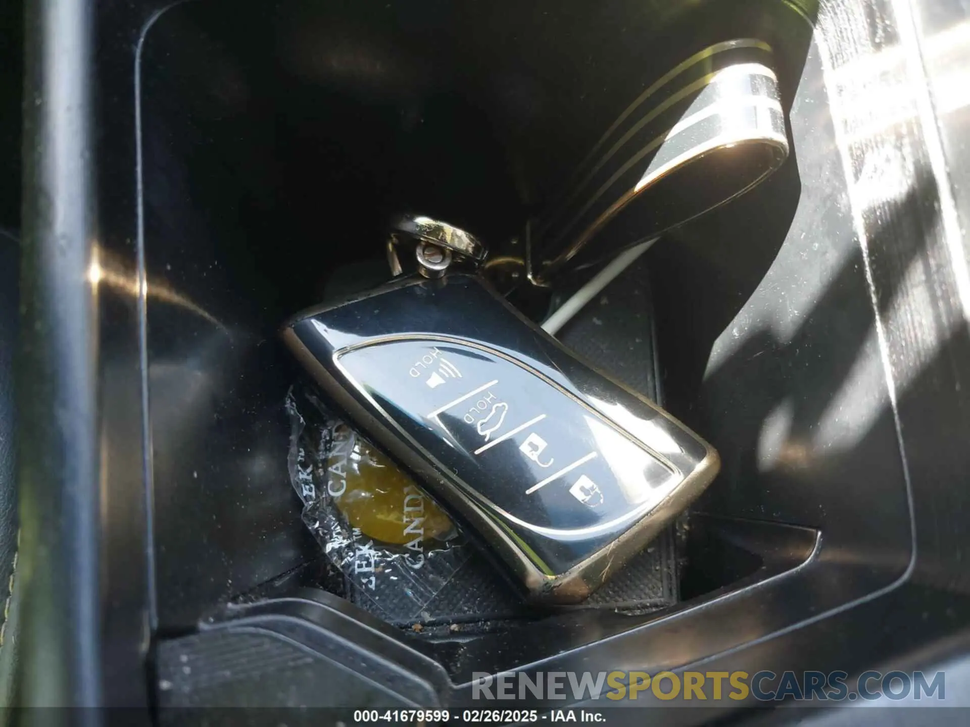 11 Photograph of a damaged car 58ABZ1B18KU030809 LEXUS ES 350 2019