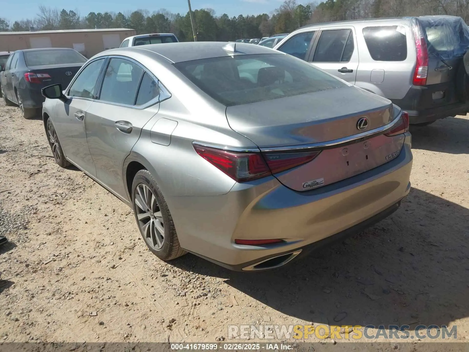 3 Photograph of a damaged car 58ABZ1B18KU030809 LEXUS ES 350 2019