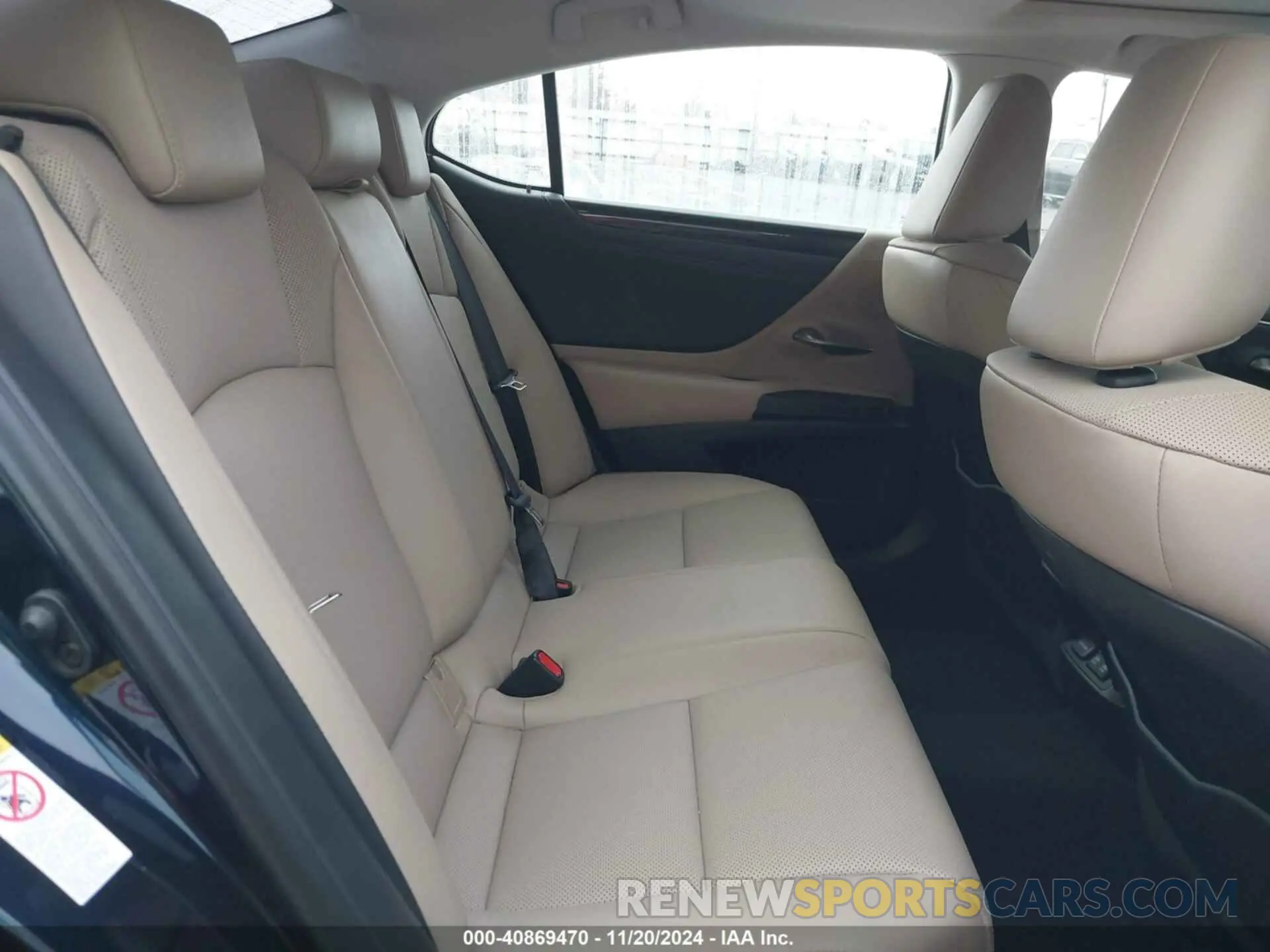 8 Photograph of a damaged car 58ABZ1B18KU041549 LEXUS ES 350 2019