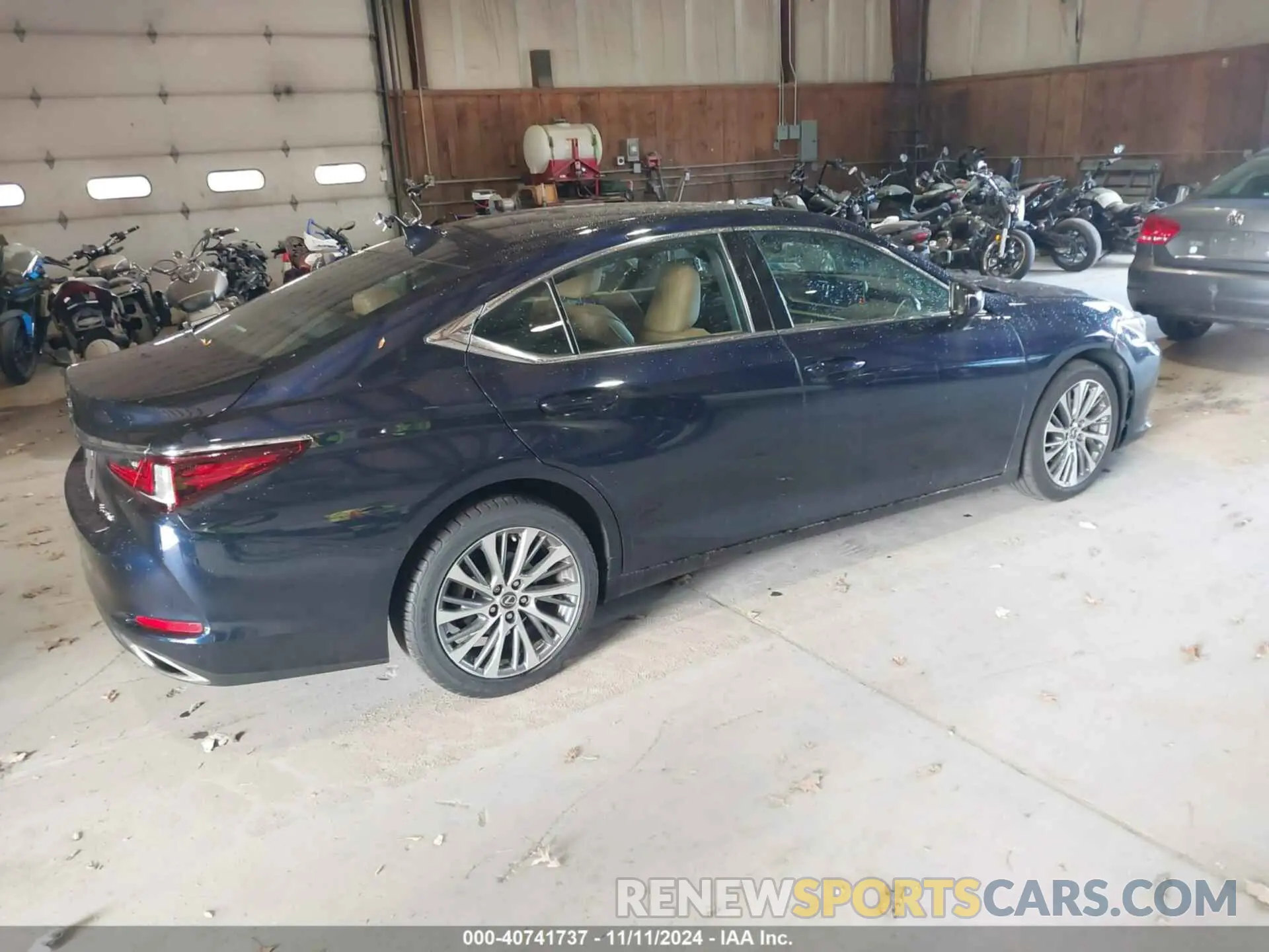 4 Photograph of a damaged car 58ABZ1B18KU051126 LEXUS ES 350 2019