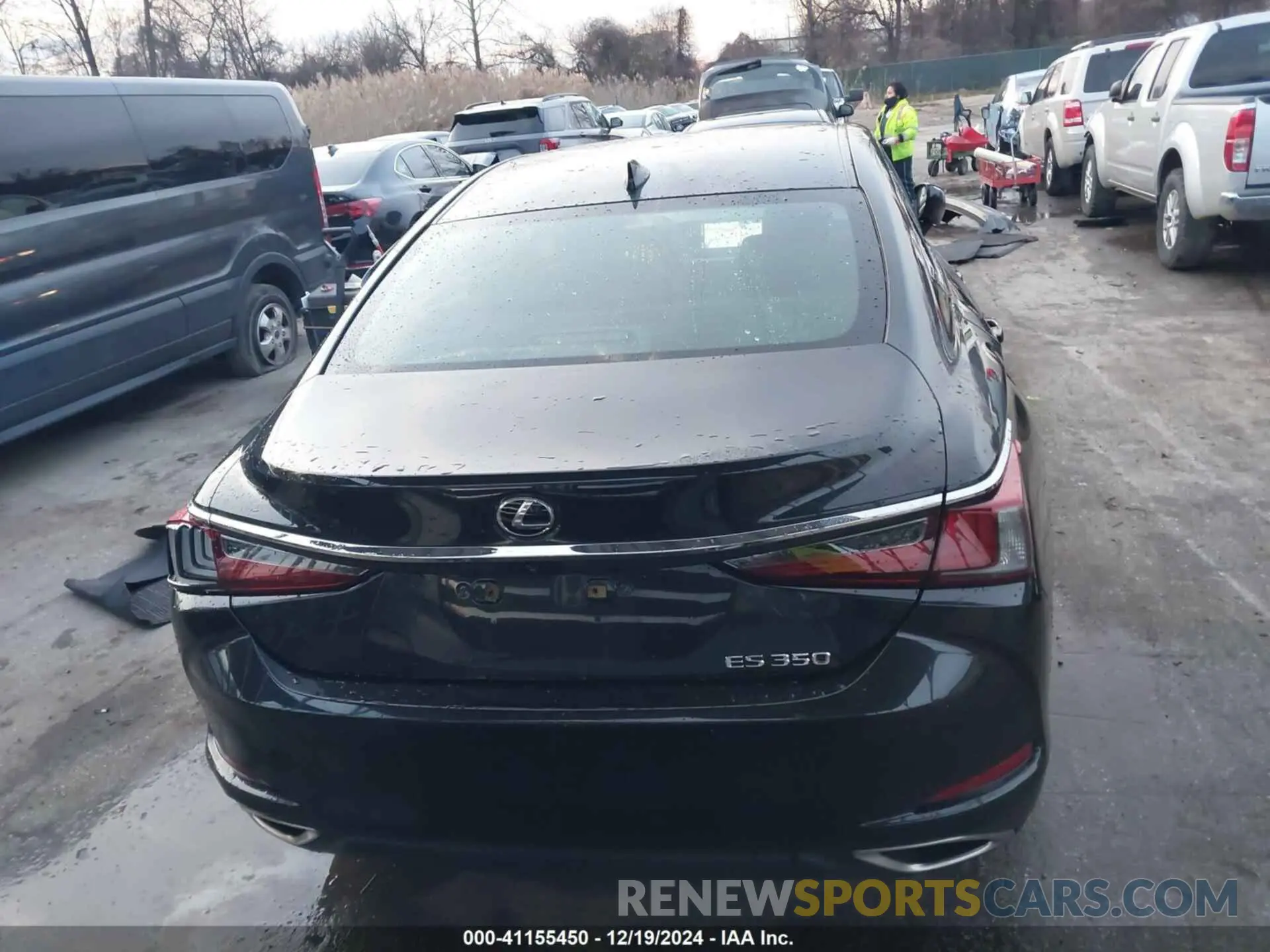 16 Photograph of a damaged car 58ABZ1B19KU013386 LEXUS ES 350 2019