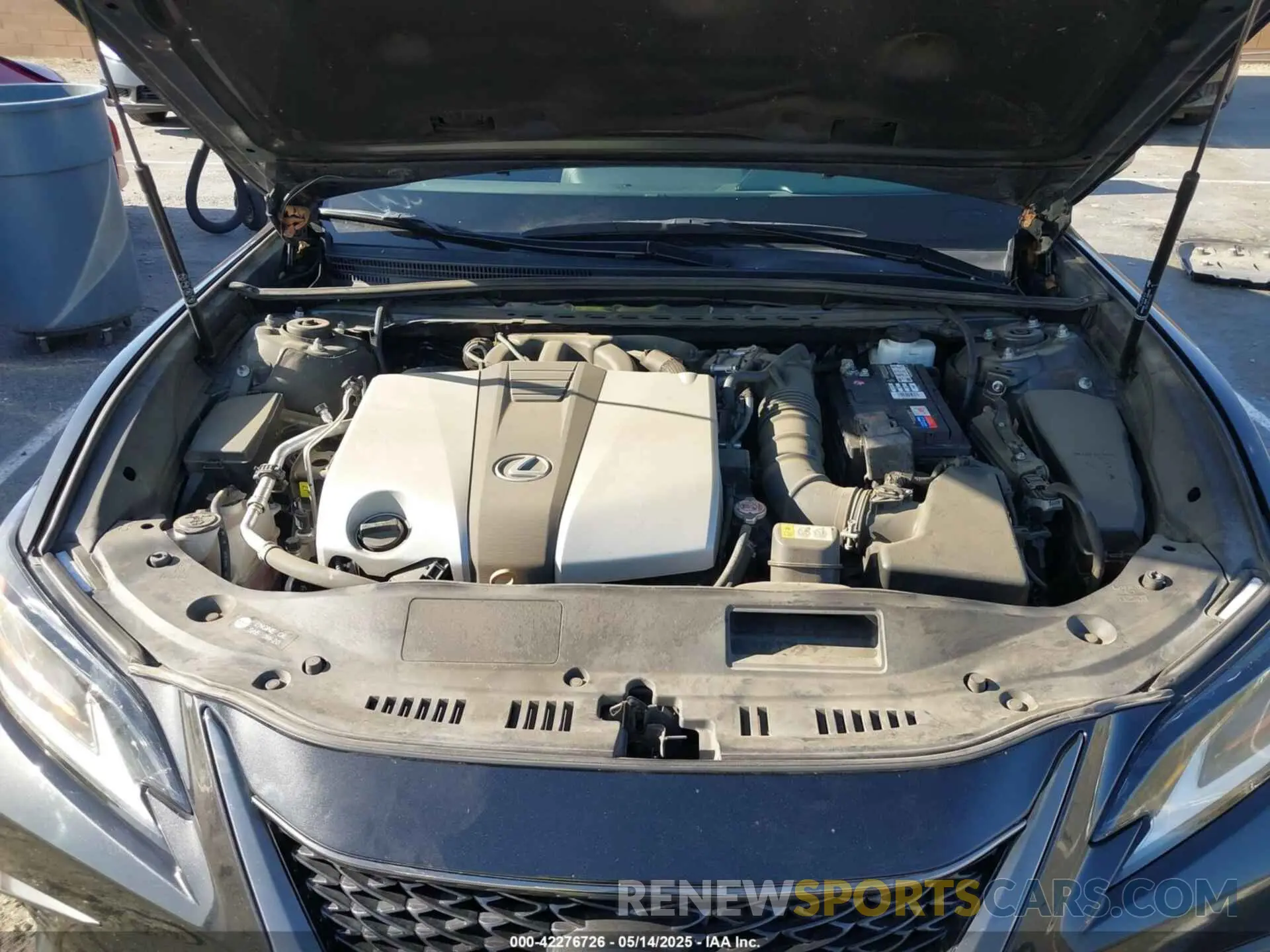 10 Photograph of a damaged car 58ABZ1B1XKU022842 LEXUS ES 350 2019