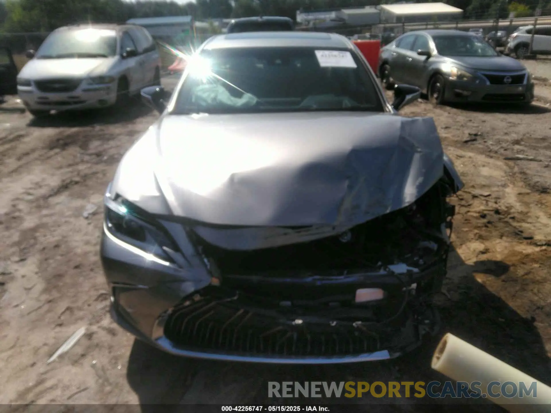 12 Photograph of a damaged car 58ABZ1B1XKU032447 LEXUS ES 350 2019