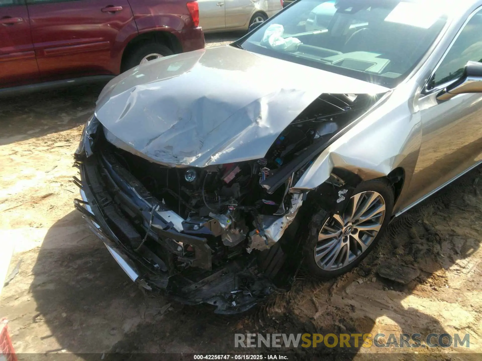 6 Photograph of a damaged car 58ABZ1B1XKU032447 LEXUS ES 350 2019