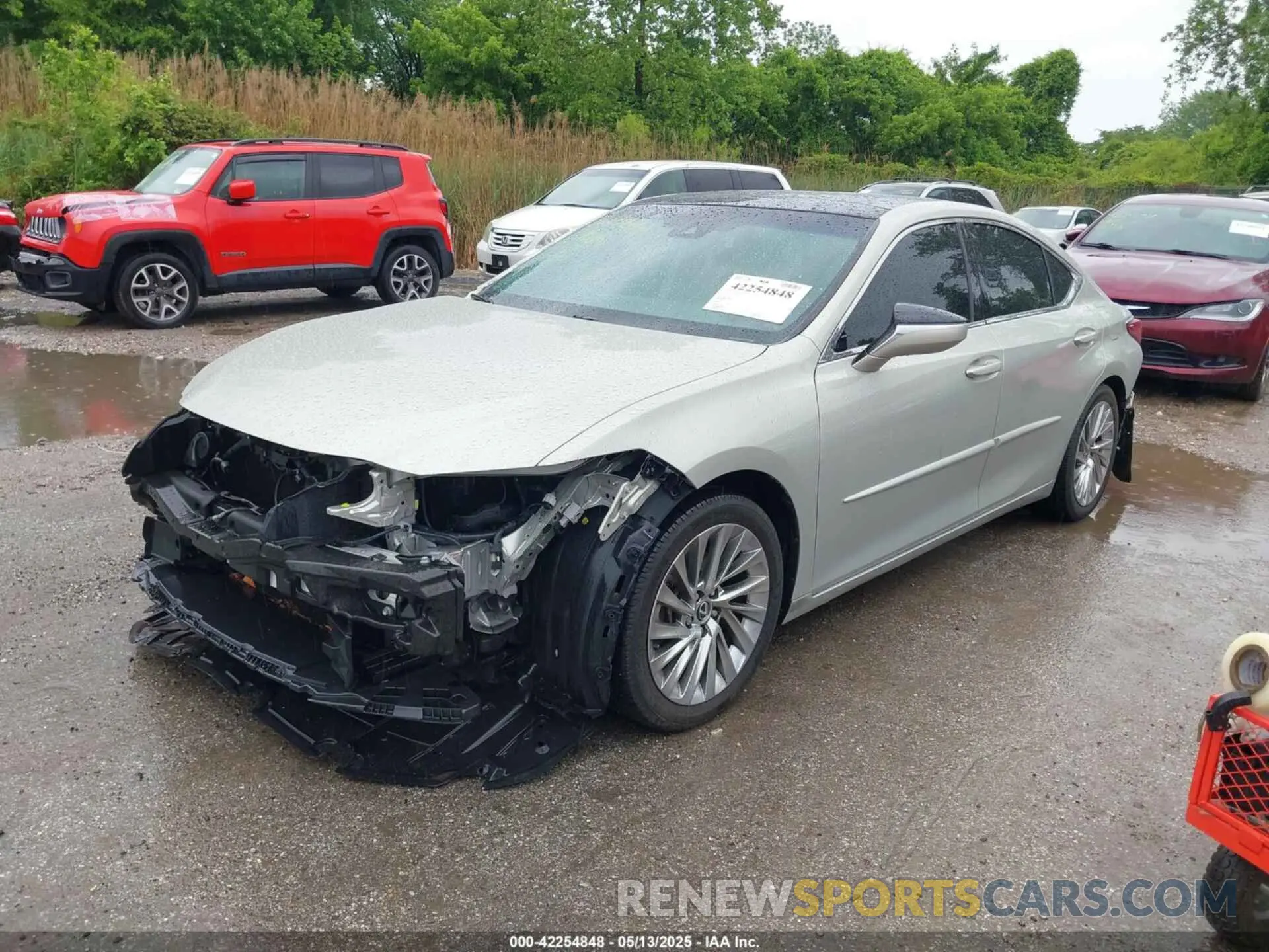 2 Photograph of a damaged car 58ABZ1B1XKU036403 LEXUS ES 350 2019