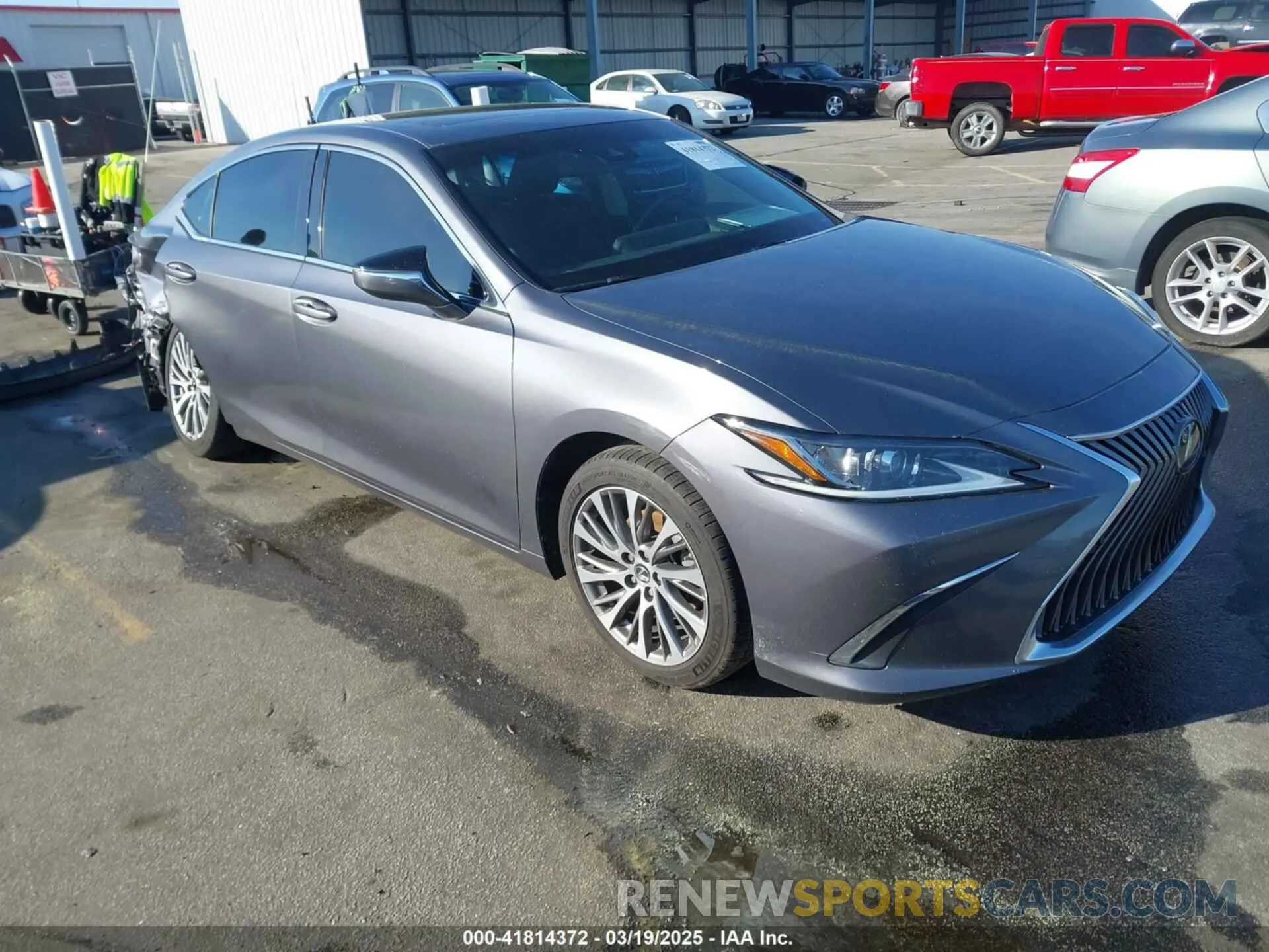 1 Photograph of a damaged car 58ABZ1B1XKU037857 LEXUS ES 350 2019