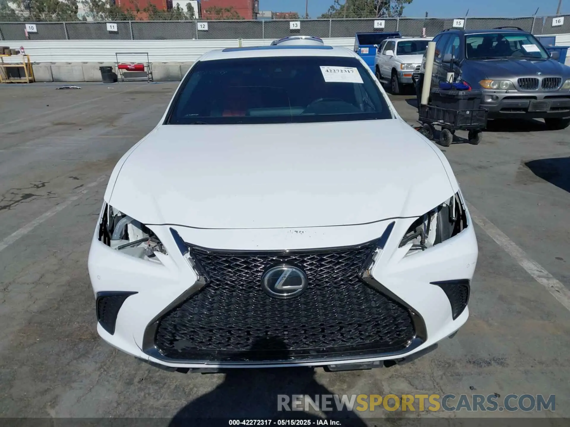 13 Photograph of a damaged car 58ABZ1B1XKU043349 LEXUS ES 350 2019