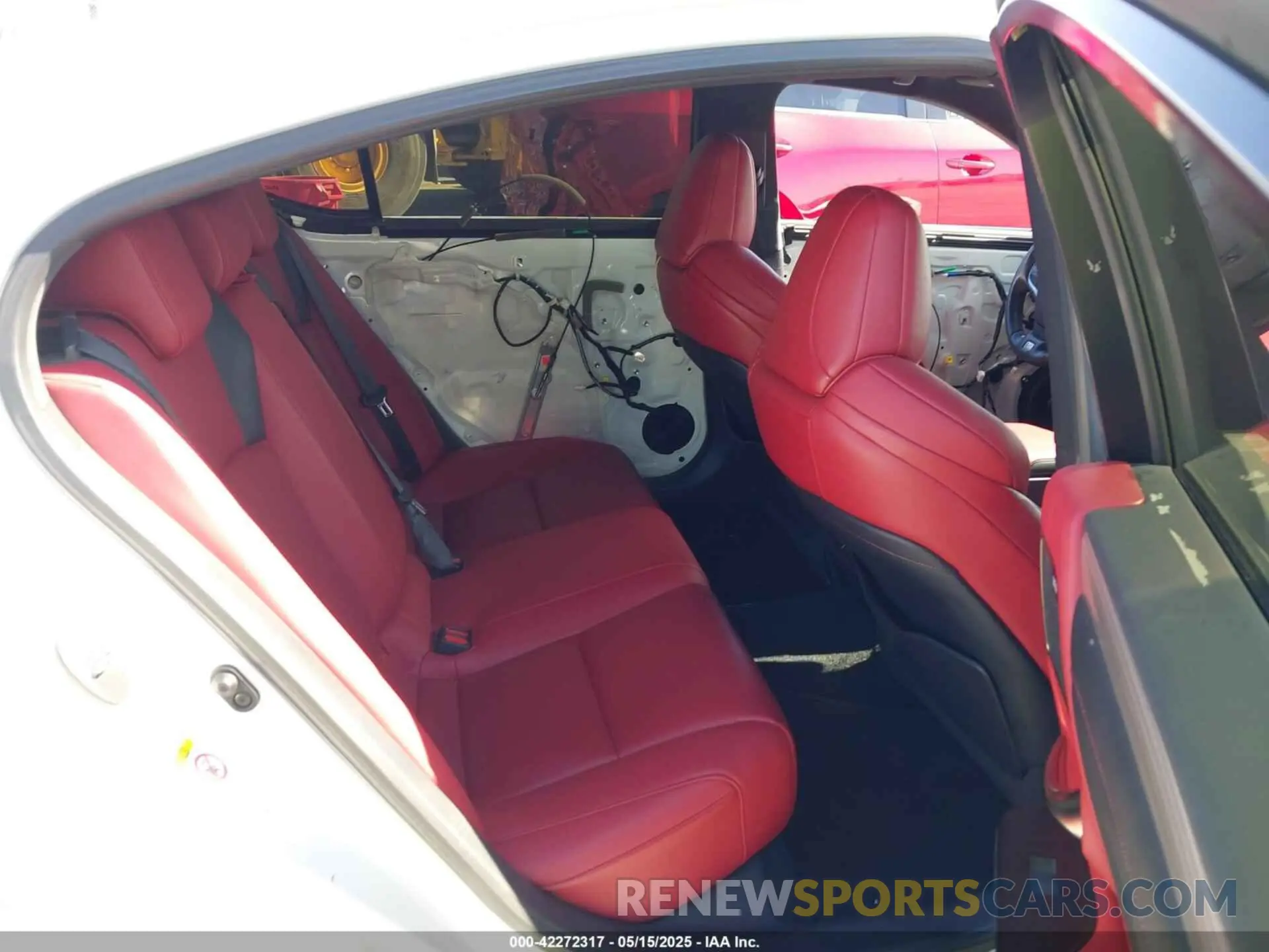 8 Photograph of a damaged car 58ABZ1B1XKU043349 LEXUS ES 350 2019