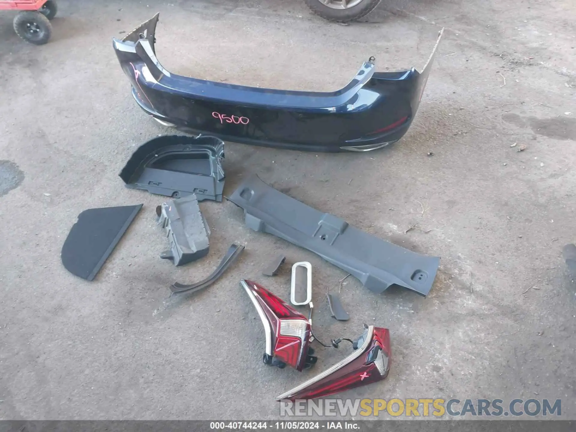 12 Photograph of a damaged car 58ABZ1B1XKU046400 LEXUS ES 350 2019