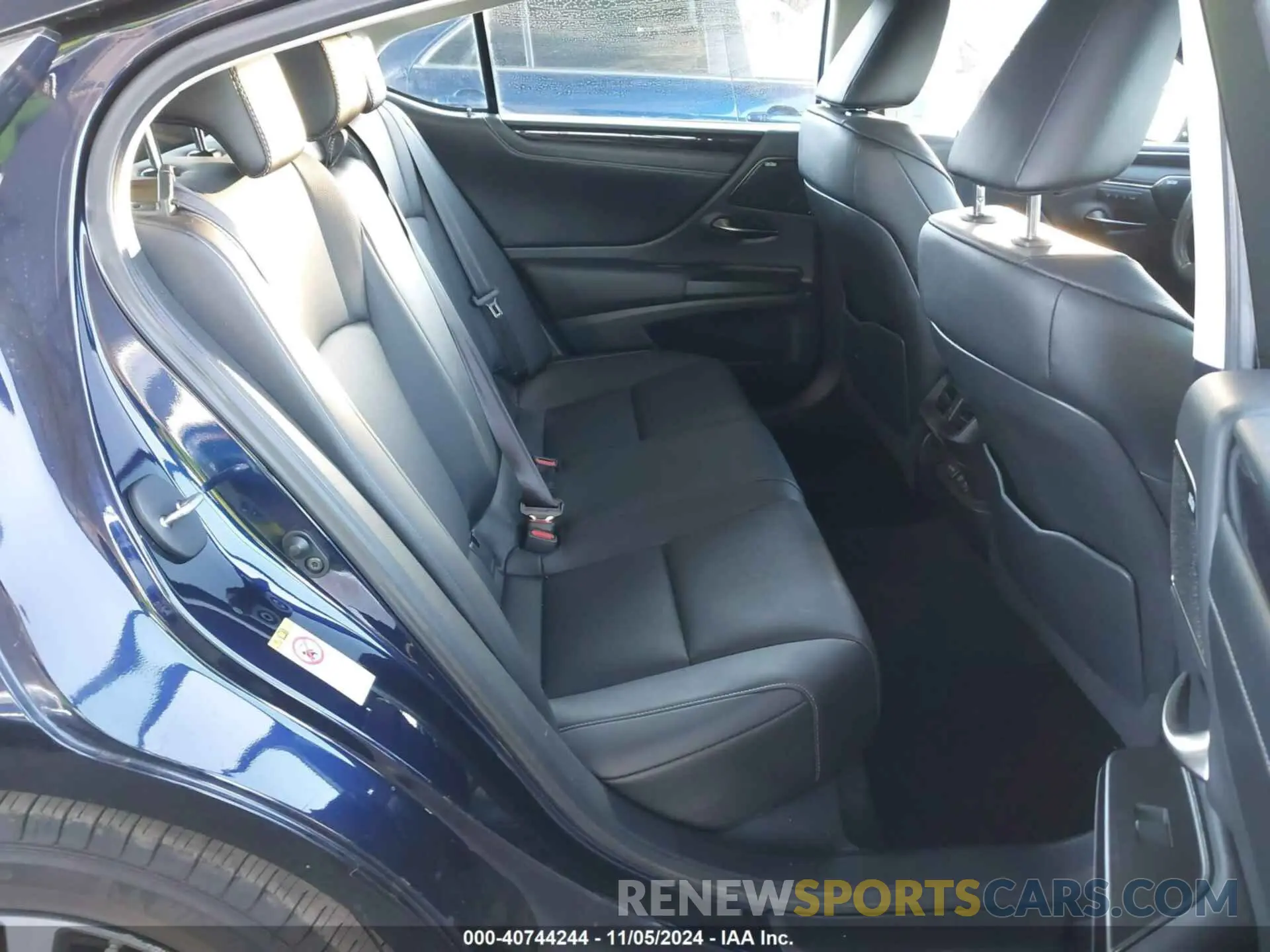8 Photograph of a damaged car 58ABZ1B1XKU046400 LEXUS ES 350 2019