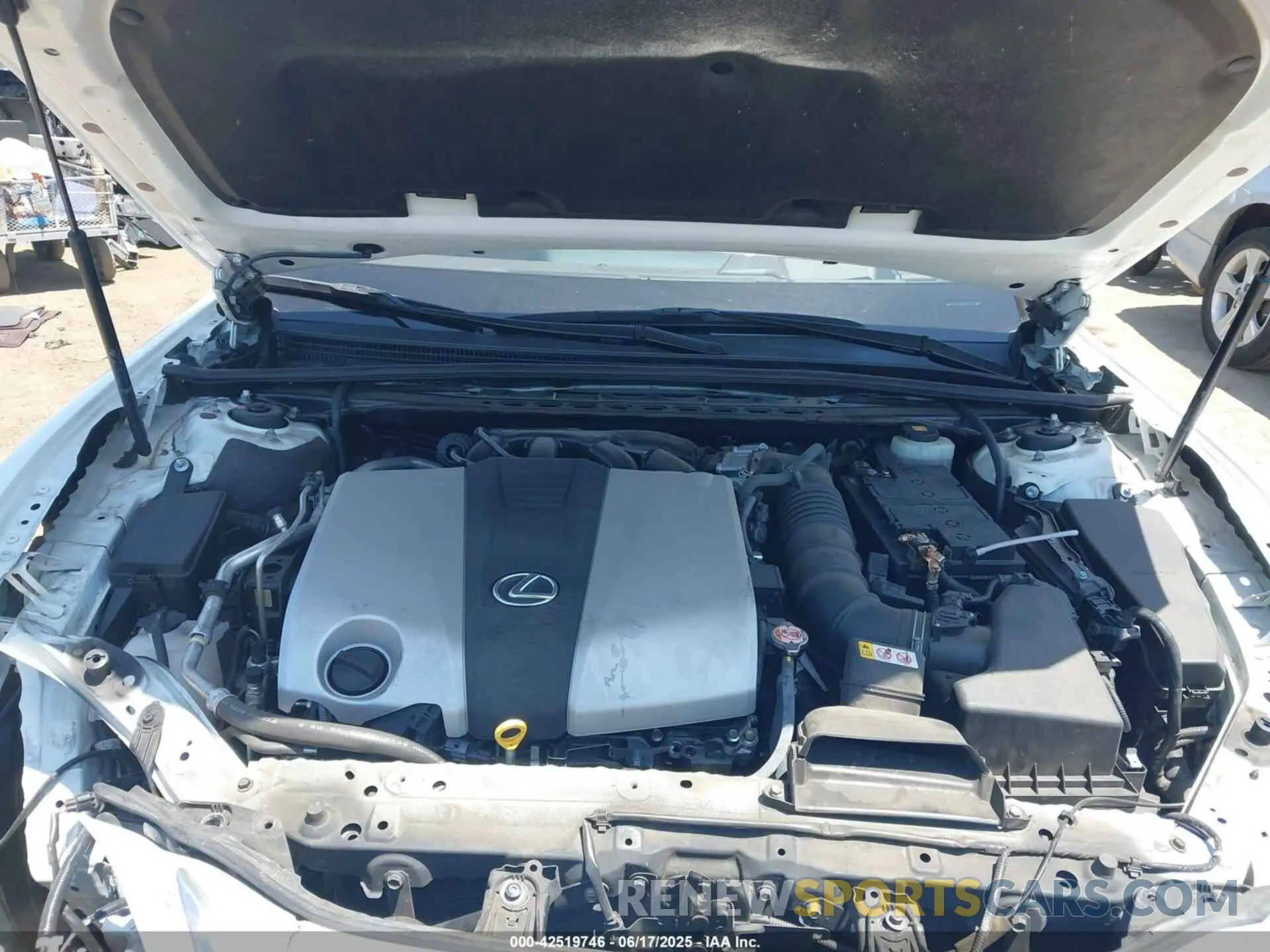 10 Photograph of a damaged car JTHBZ1B11K2004347 LEXUS ES 350 2019