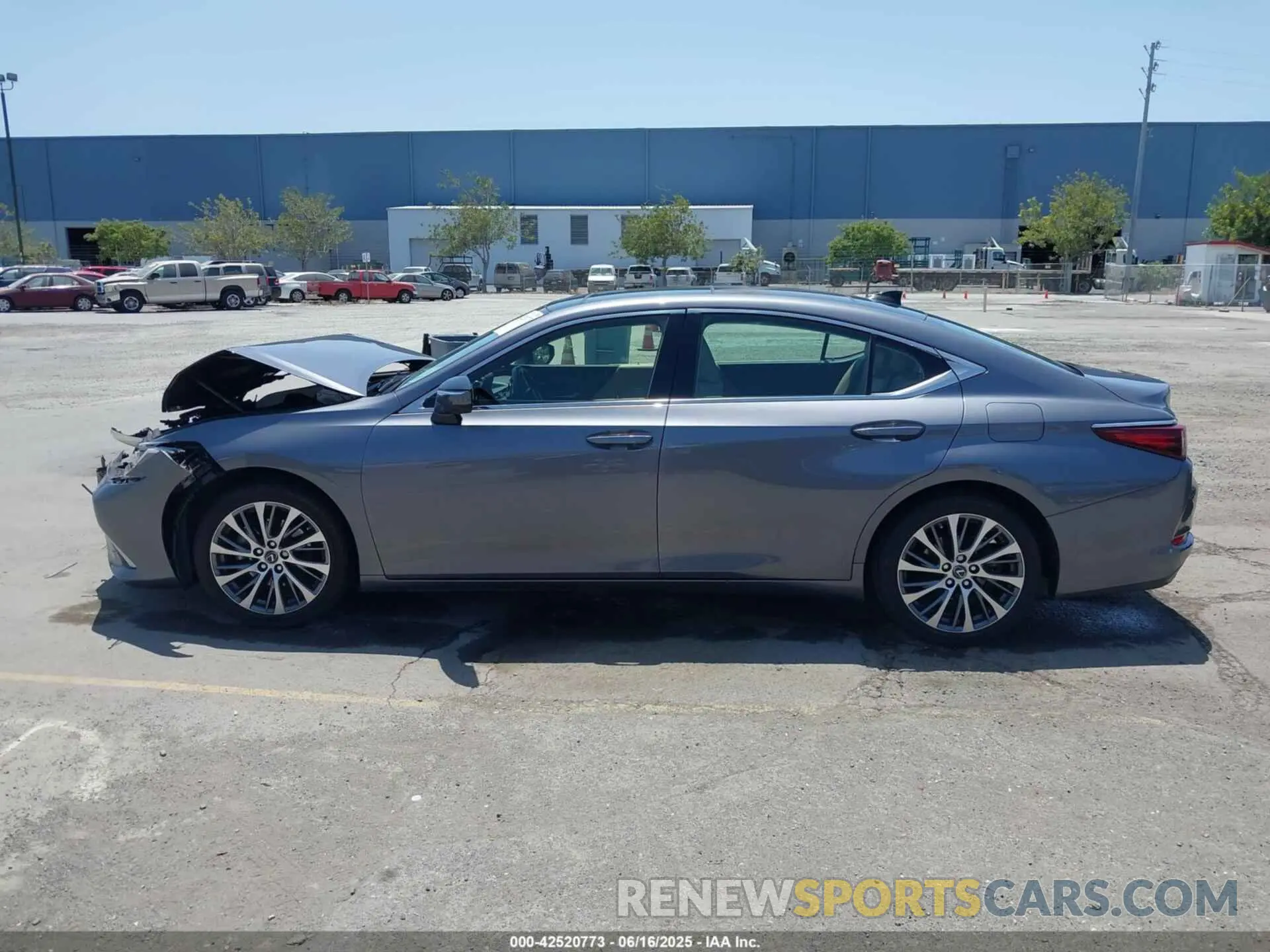 14 Photograph of a damaged car JTHBZ1B14K2004682 LEXUS ES 350 2019