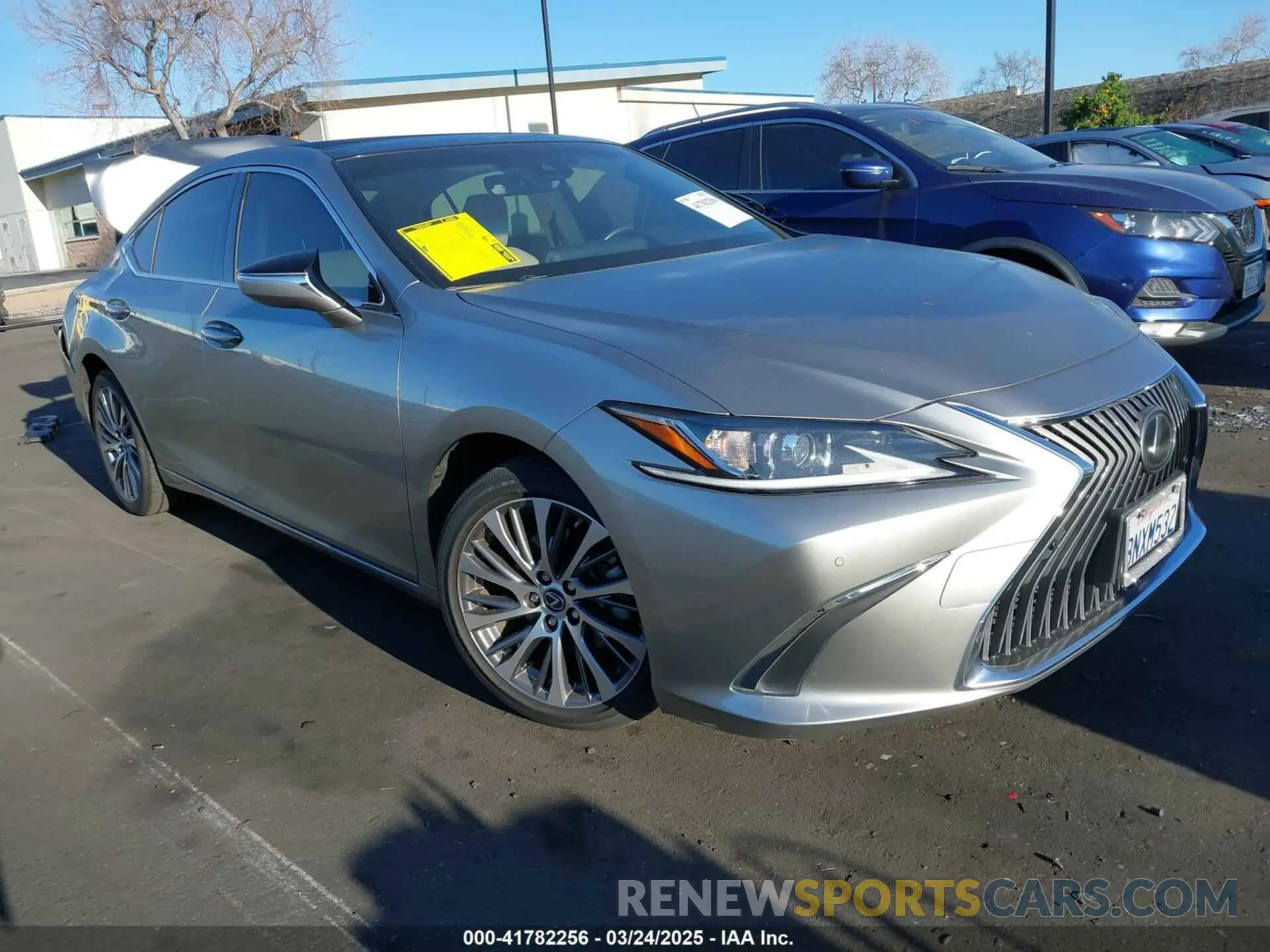 1 Photograph of a damaged car JTHBZ1B17K2004045 LEXUS ES 350 2019