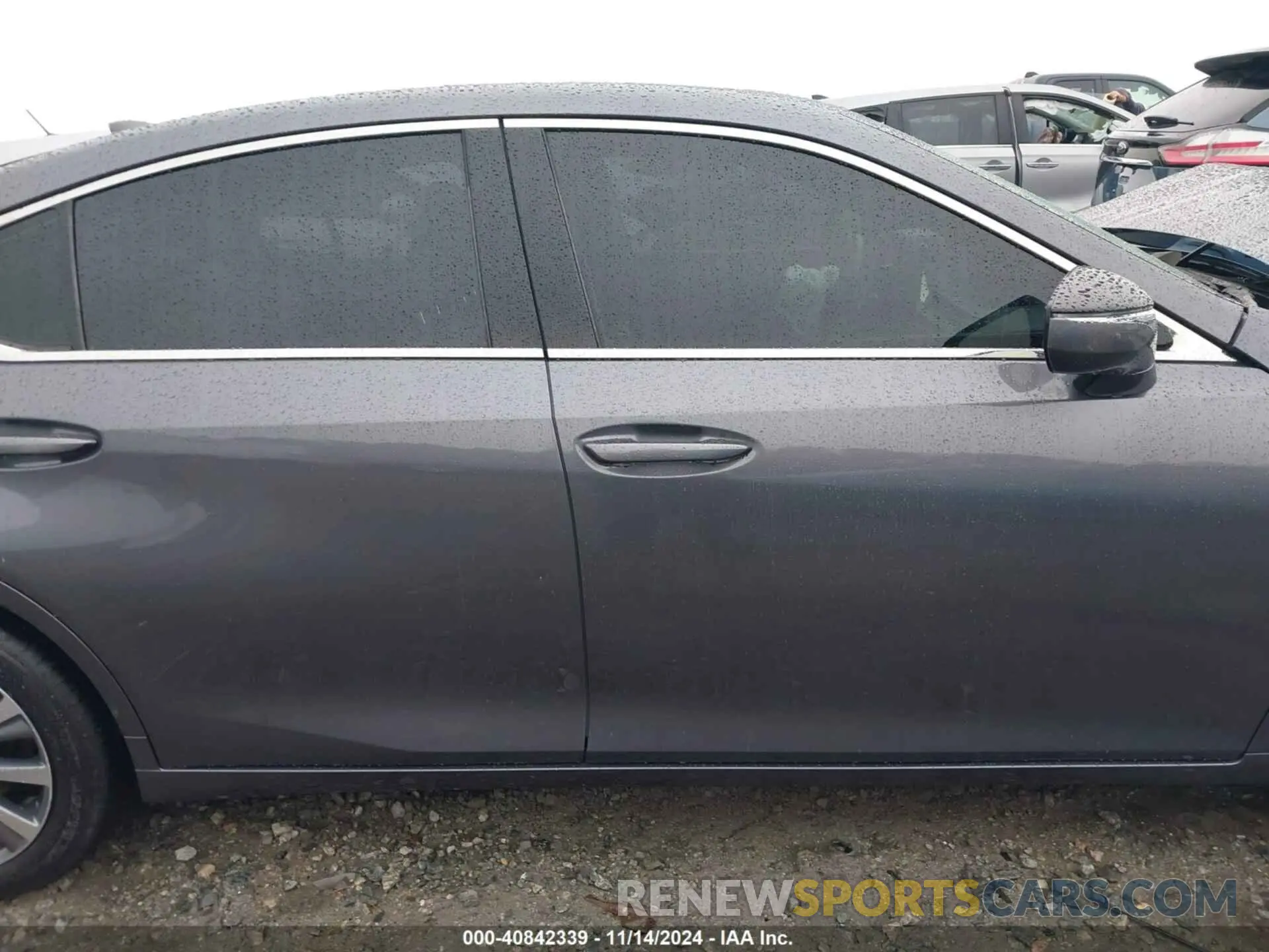 14 Photograph of a damaged car 58ACZ1B10LU064460 LEXUS ES 350 2020
