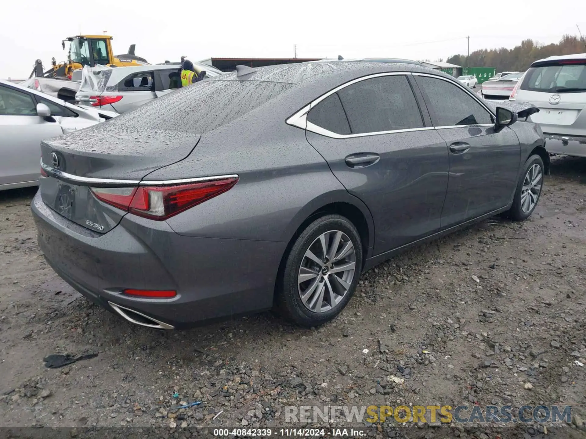 4 Photograph of a damaged car 58ACZ1B10LU064460 LEXUS ES 350 2020