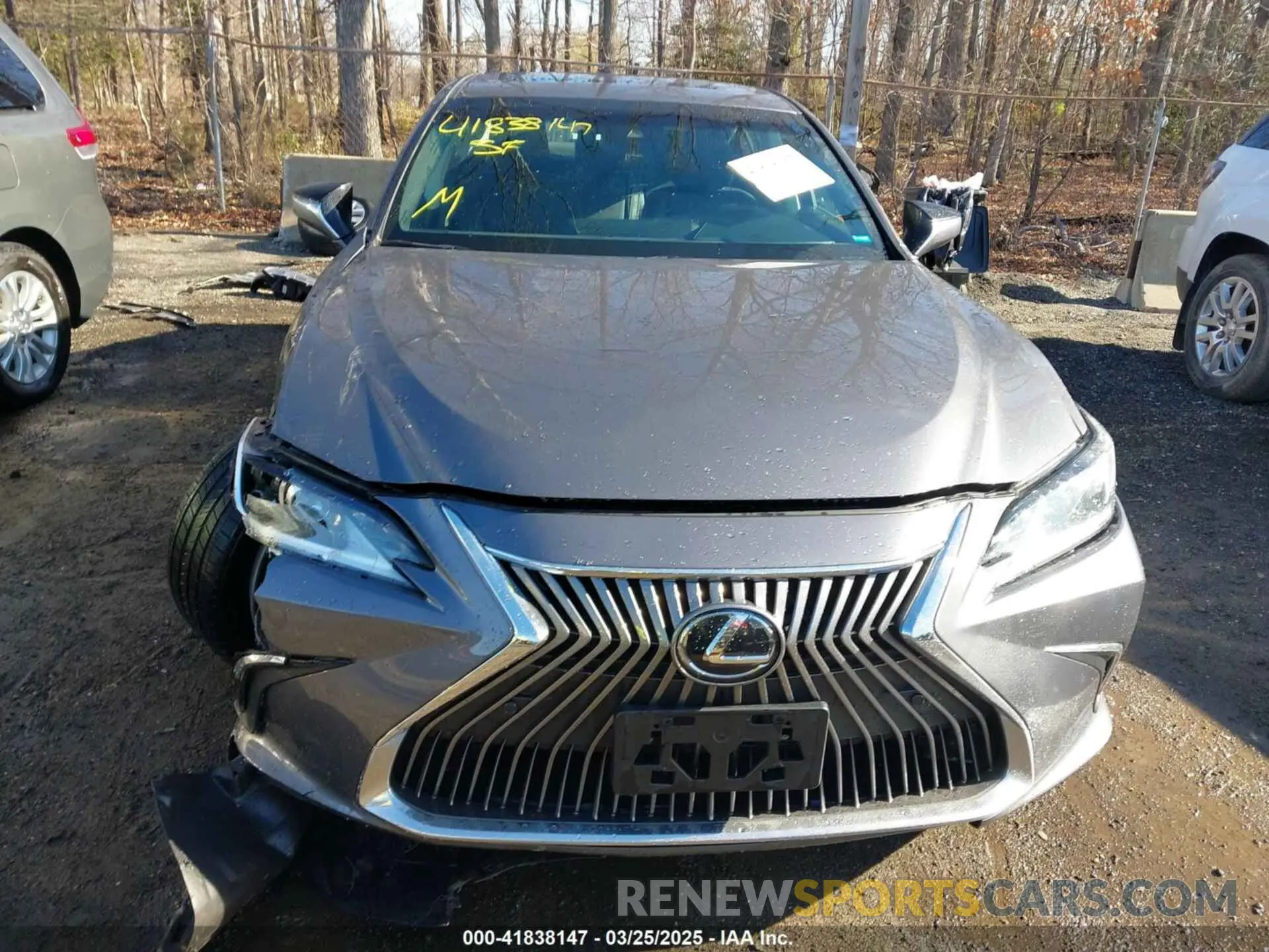 12 Photograph of a damaged car 58ADZ1B11LU058221 LEXUS ES 350 2020