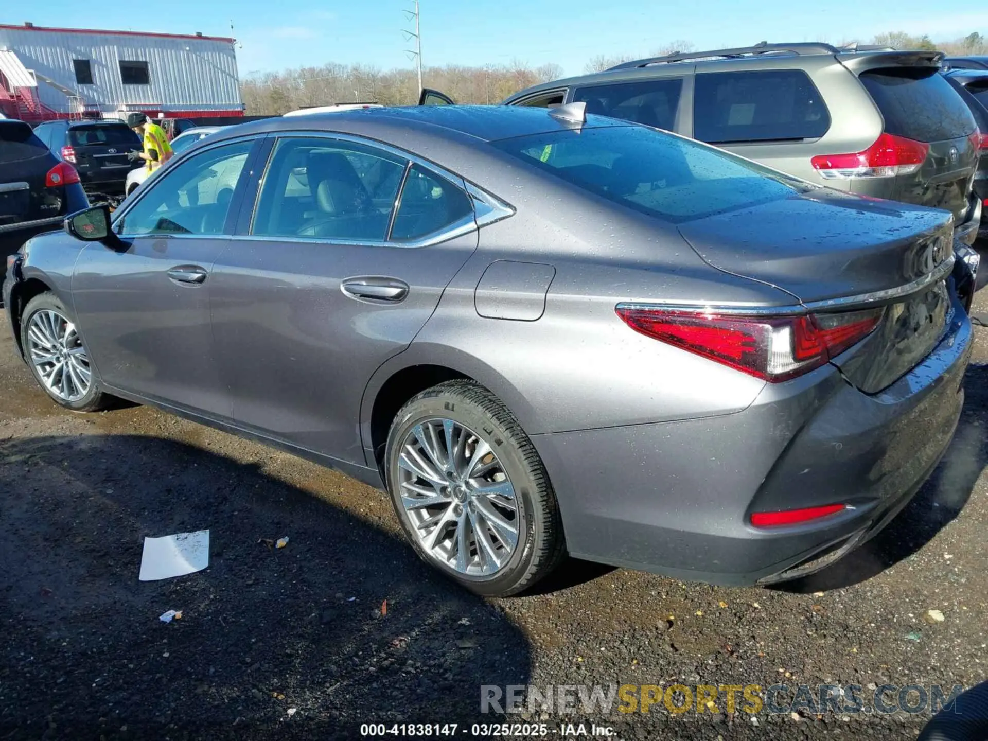 3 Photograph of a damaged car 58ADZ1B11LU058221 LEXUS ES 350 2020