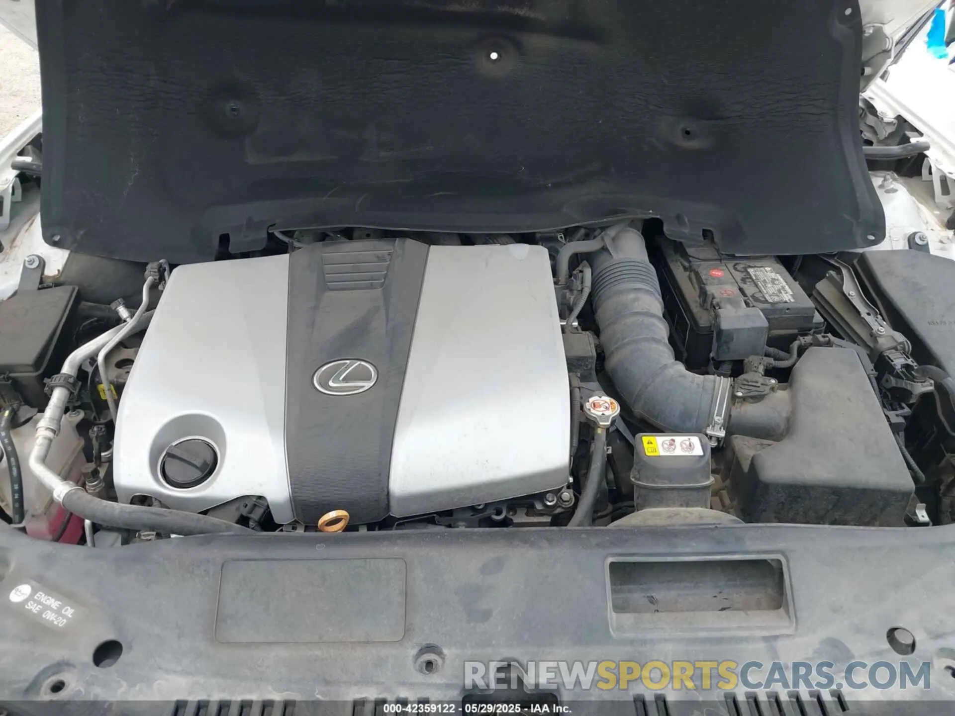 10 Photograph of a damaged car 58ADZ1B11LU063578 LEXUS ES 350 2020